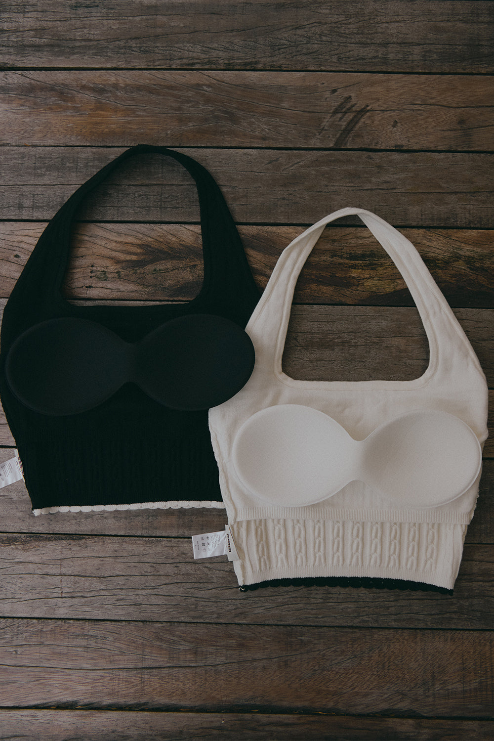 Afternoon Walk Knit Ripple Trim Halter Bra Top<br/>午後漫步麻花花邊繞脖BraTop