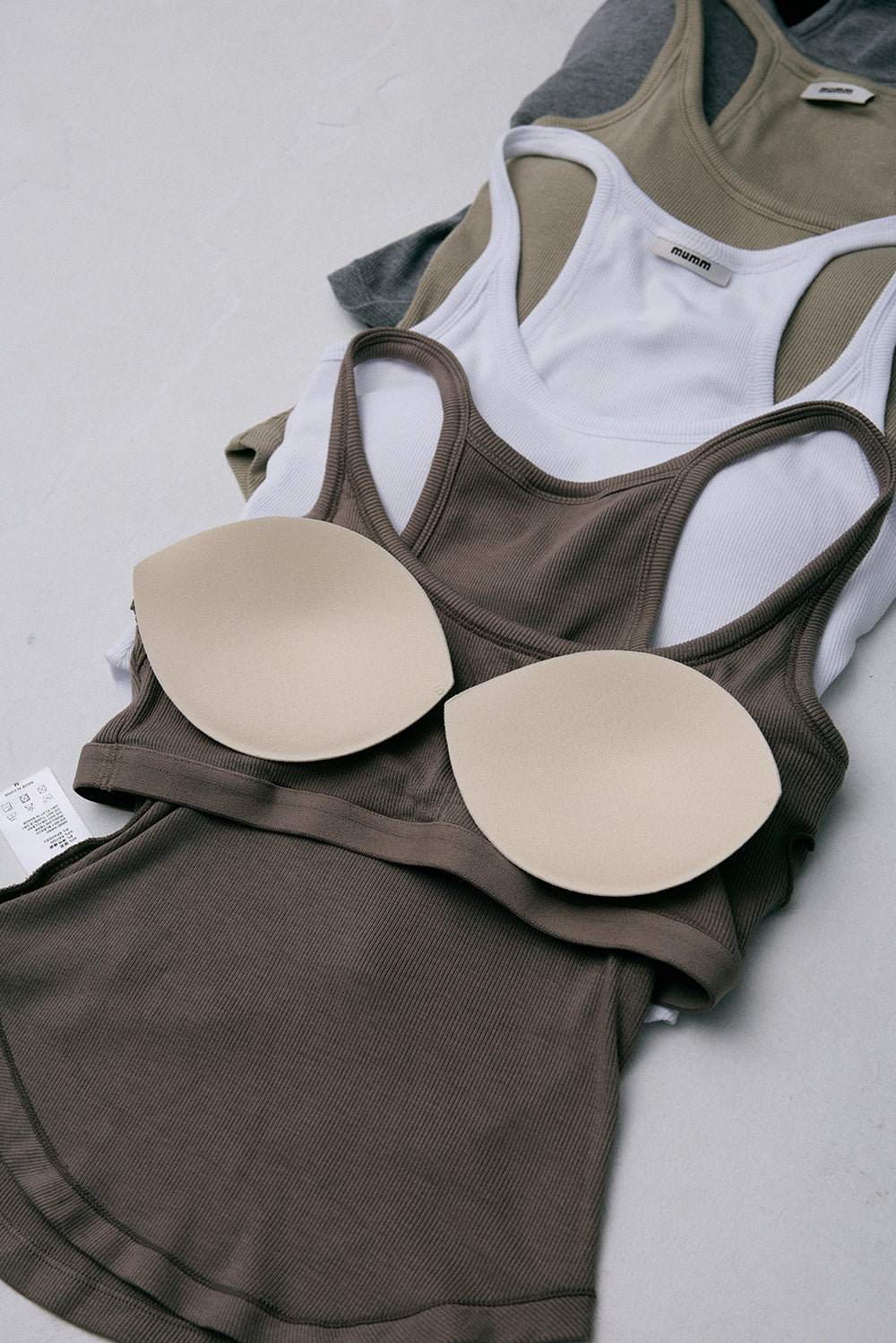 Elegant Rib Contour Back U-Neck BraTop <br/>一見鍾情羅紋美背U領BraTop