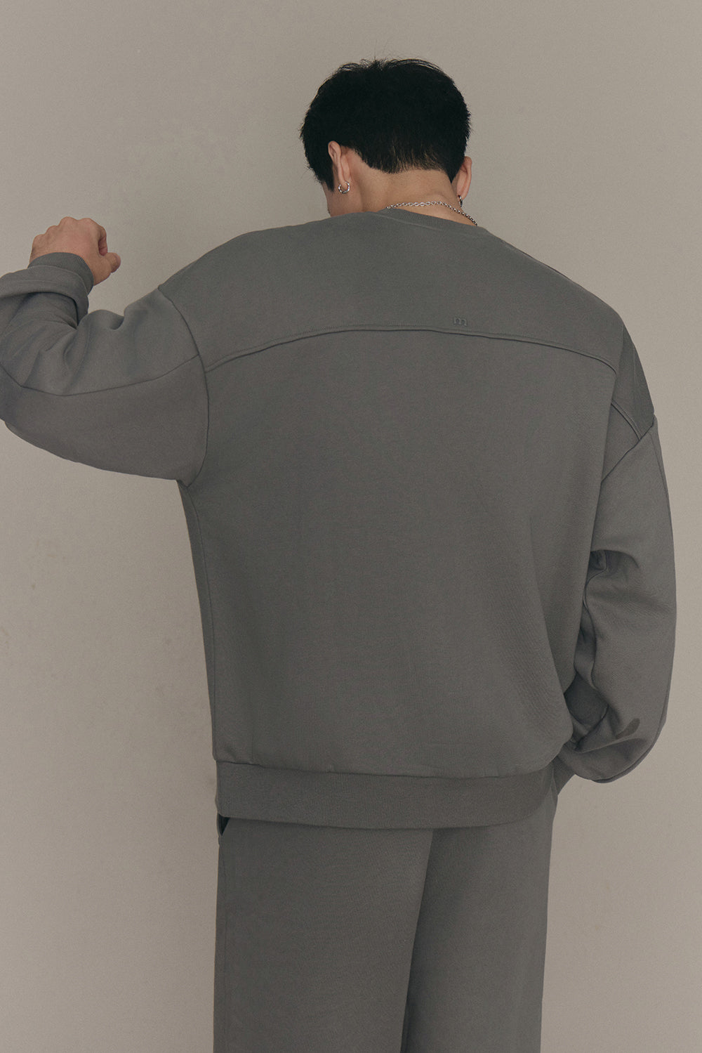 (現貨) Cozy Heater Sweatshirt (絨絨暖爐衛衣) -【礦石灰 L】 By mumm - Milu