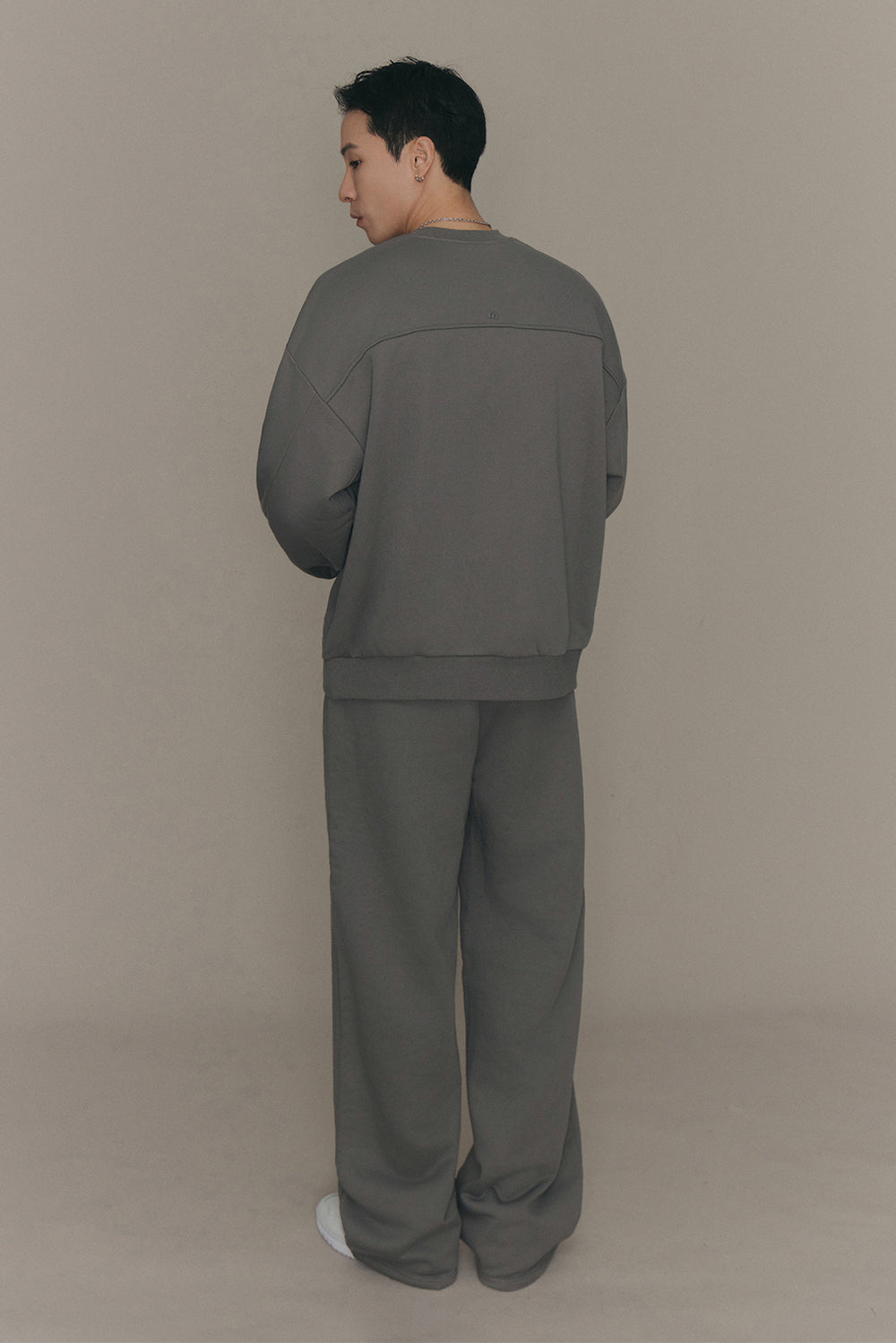 (現貨) Cozy Heater Sweatshirt (絨絨暖爐衛衣) -【礦石灰 L】 By mumm - Milu