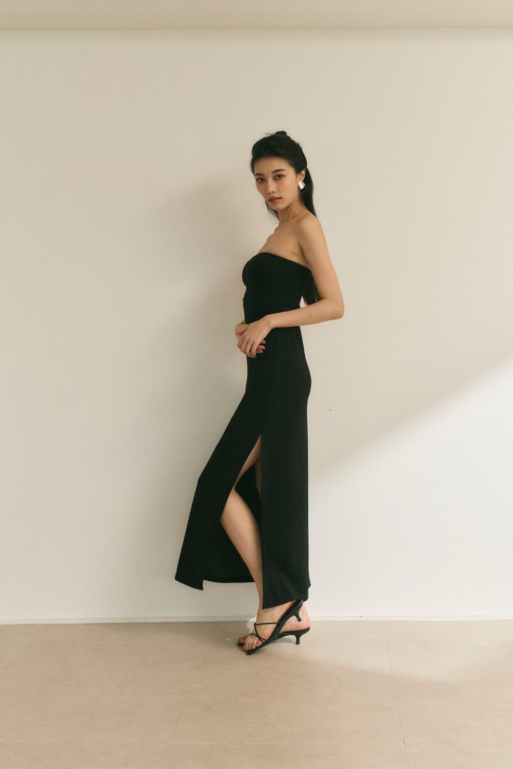 Strapless Maxi Bra Dress (超軟太空棉開叉) By Beigy - Milu