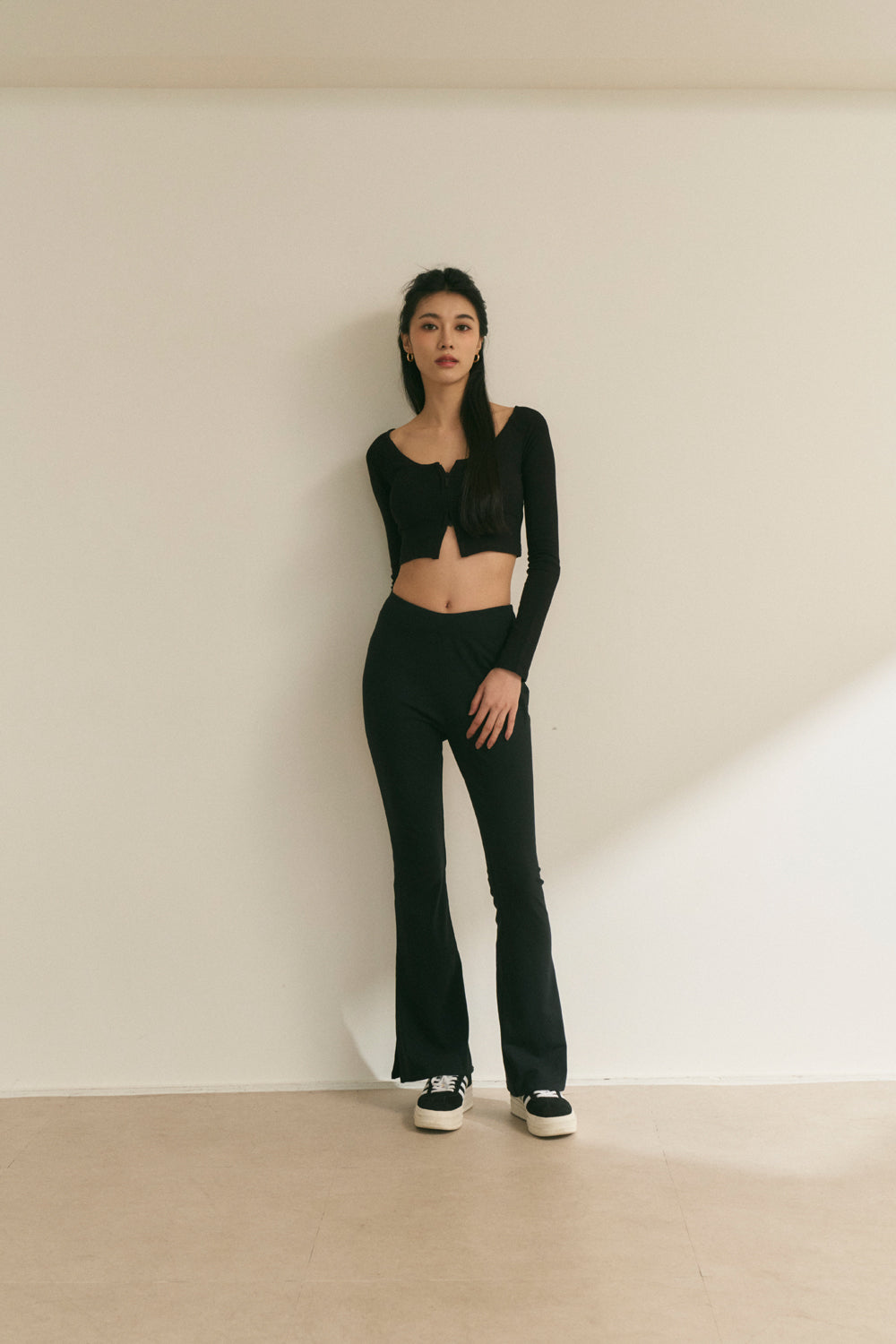 Front Zip Long Sleeve Bra Top (寬領美胸拉鍊長袖) By Beigy - Milu