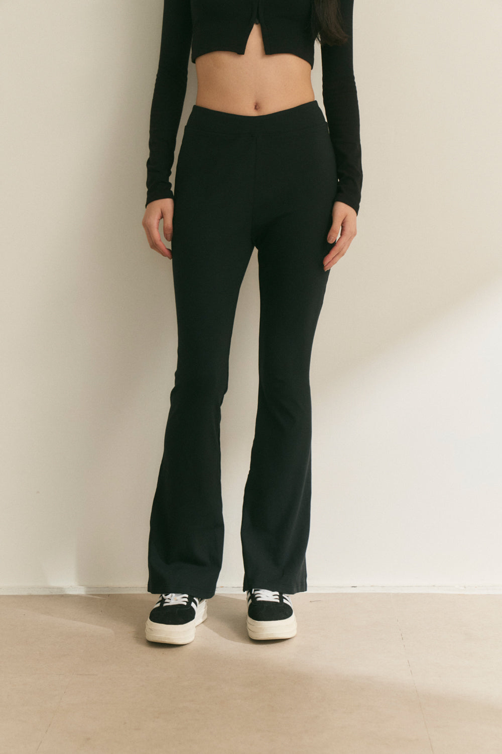 V-Waist Flare Pants (V型腰瘦彈力微喇長褲) By Beigy - Milu