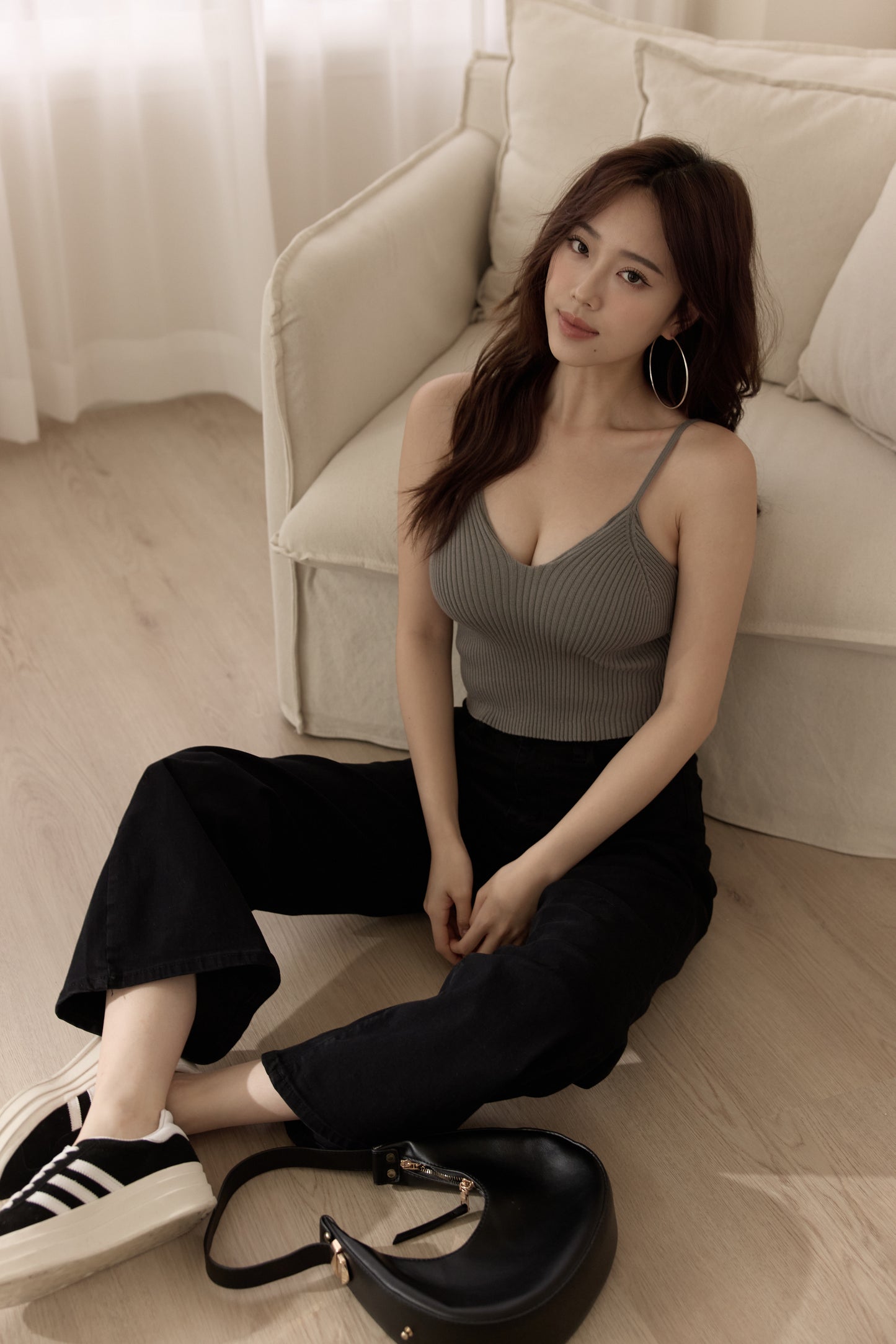 Knit Spaghetti Strap V-Neck Bra Top (細肩針織V領) By Beigy - Milu