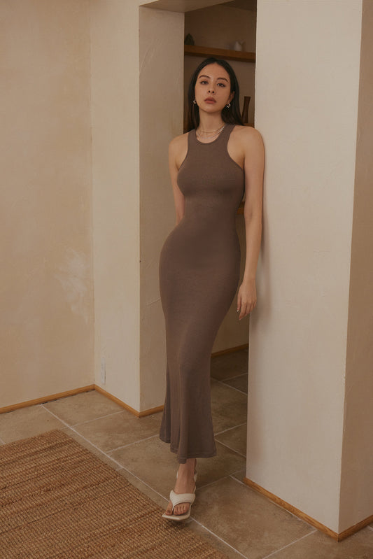 (最後現貨) Elegant Rib Knit Halter Maxi Bra Dress<br/>入肩魚尾羅紋削肩襯墊長洋裝 -【M、S+】 By mumm - Milu