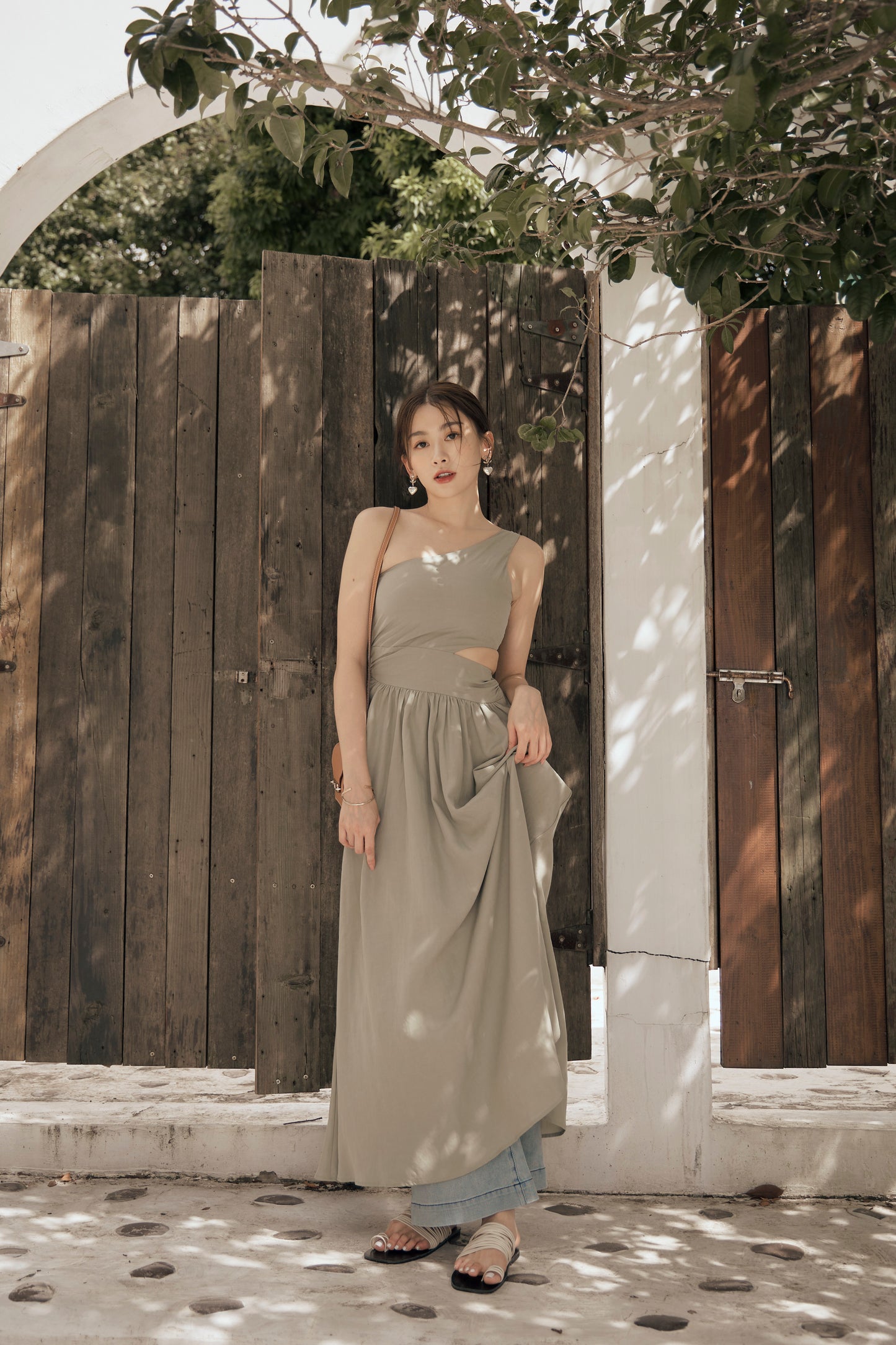 Cotton Linen One Shoulder Bra Dress (棉麻單肩側鏤空) By Beigy - Milu