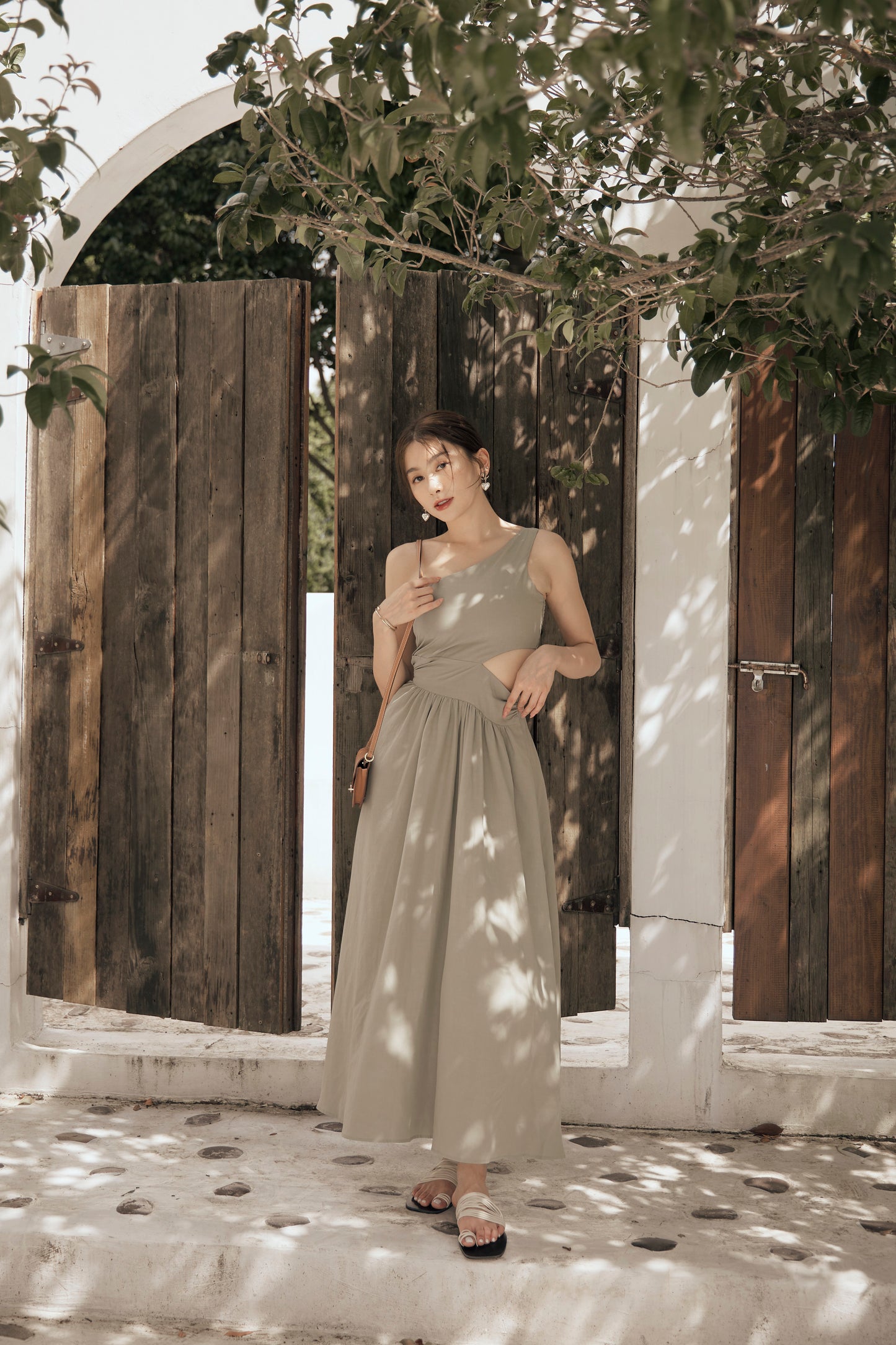 Cotton Linen One Shoulder Bra Dress (棉麻單肩側鏤空) By Beigy - Milu