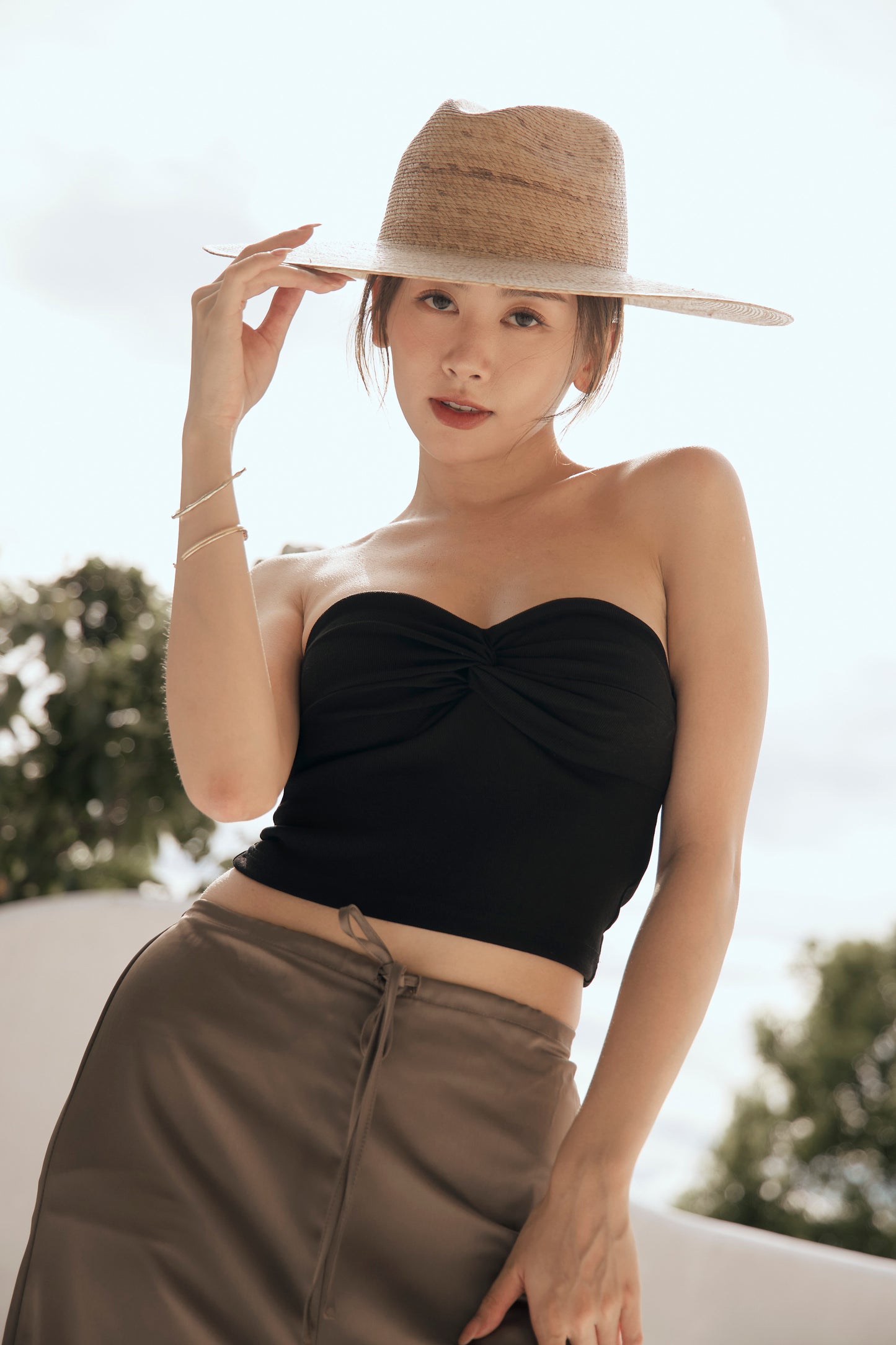 Front Knot Strapless Bra Top (美胸扭結平口) By Beigy - Milu