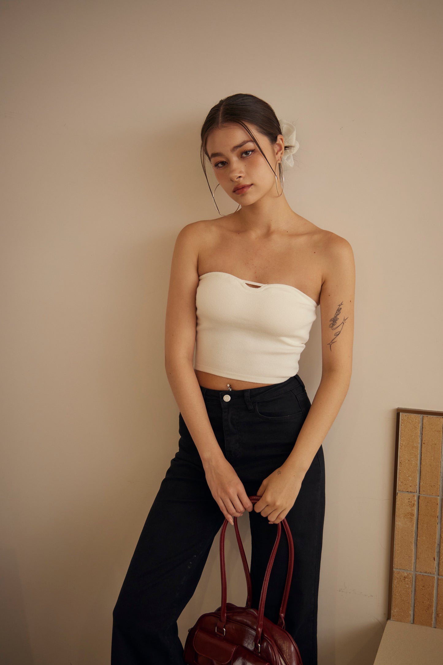 Knit Strapless Bra Top (鏤空針織平口) By Beigy - Milu