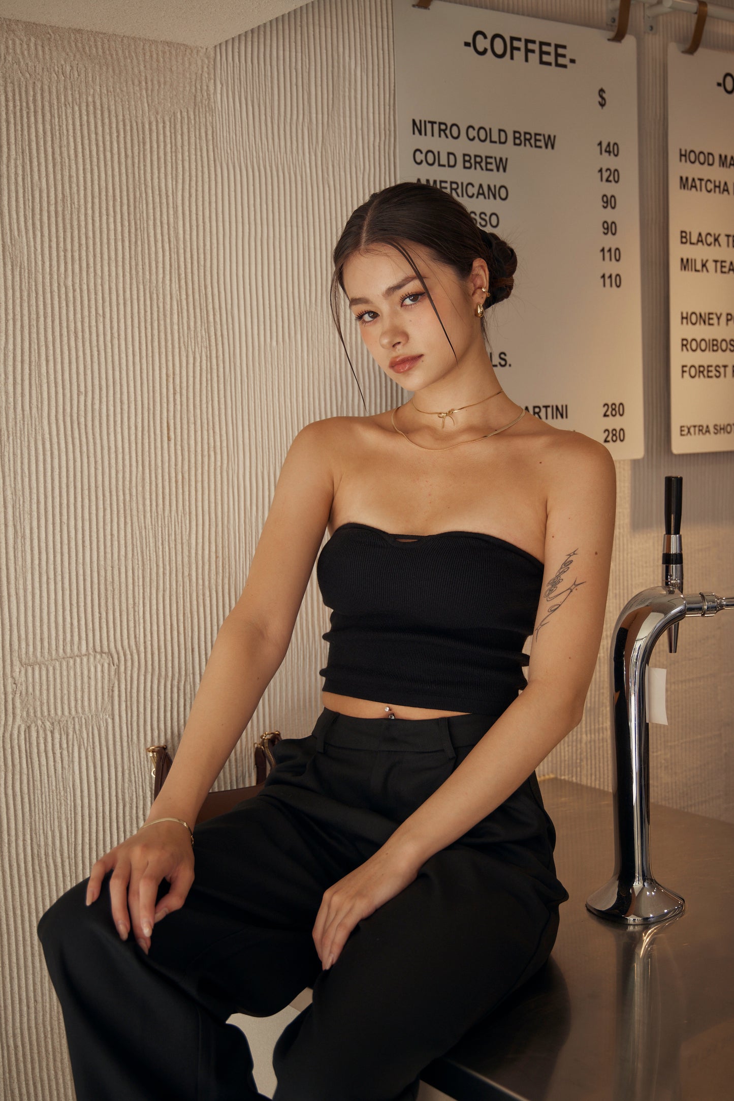 Knit Strapless Bra Top (鏤空針織平口) By Beigy - Milu