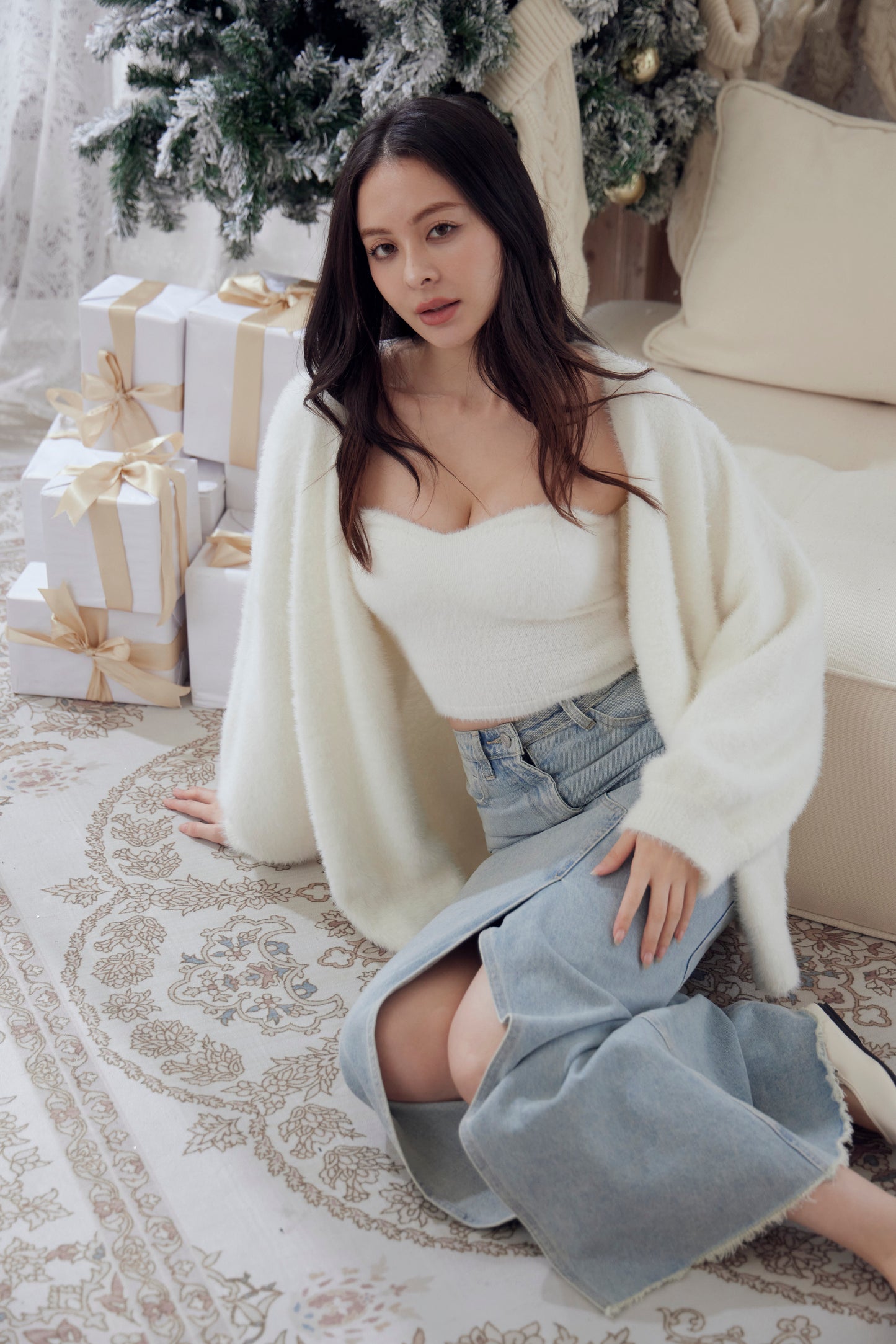 Faux Fur Heart Shape Bra Top (桃心領平口水貂毛感Bra Top) By Beigy - Milu