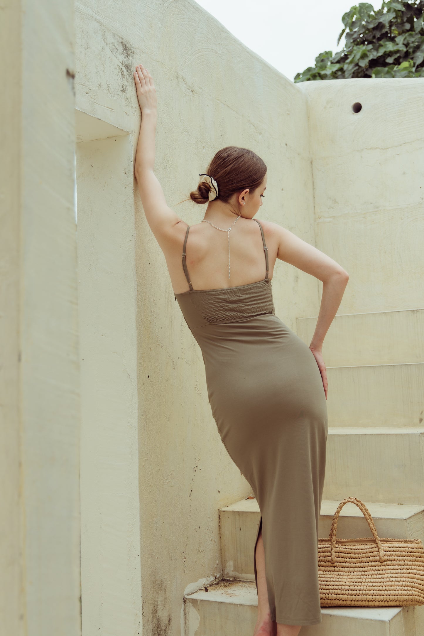 Deep V Front Knot Bra Dress (低胸扭結Push-Up款) By Beigy - Milu