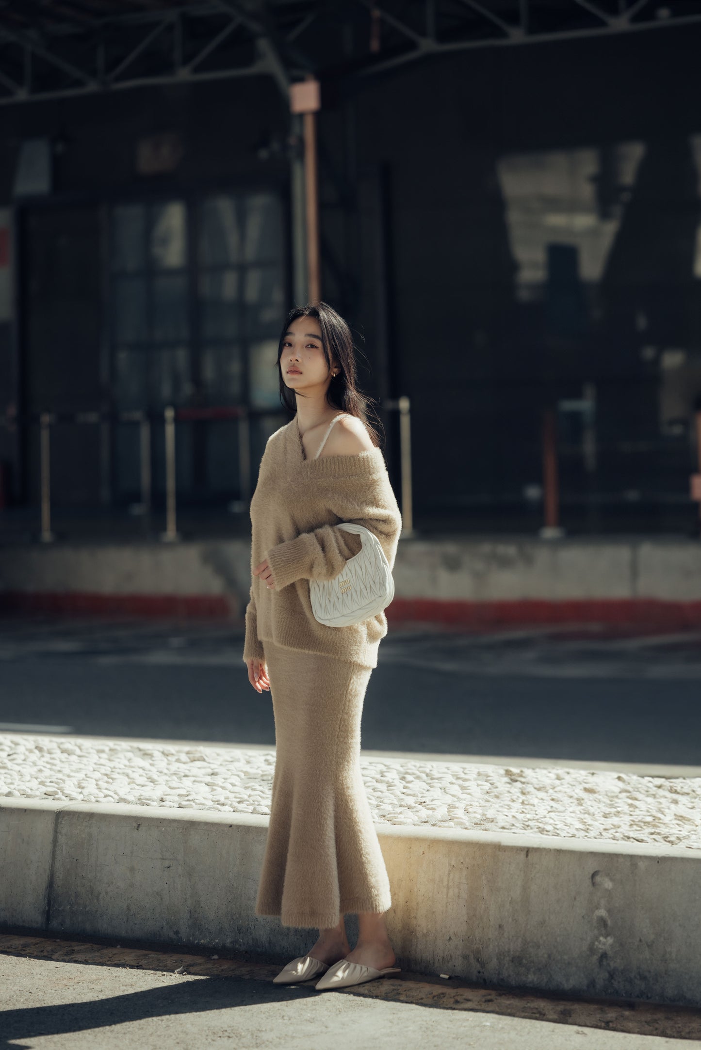 Faux Fur V-Neck Sweater (水貂毛感V領毛衣) By Beigy - Milu