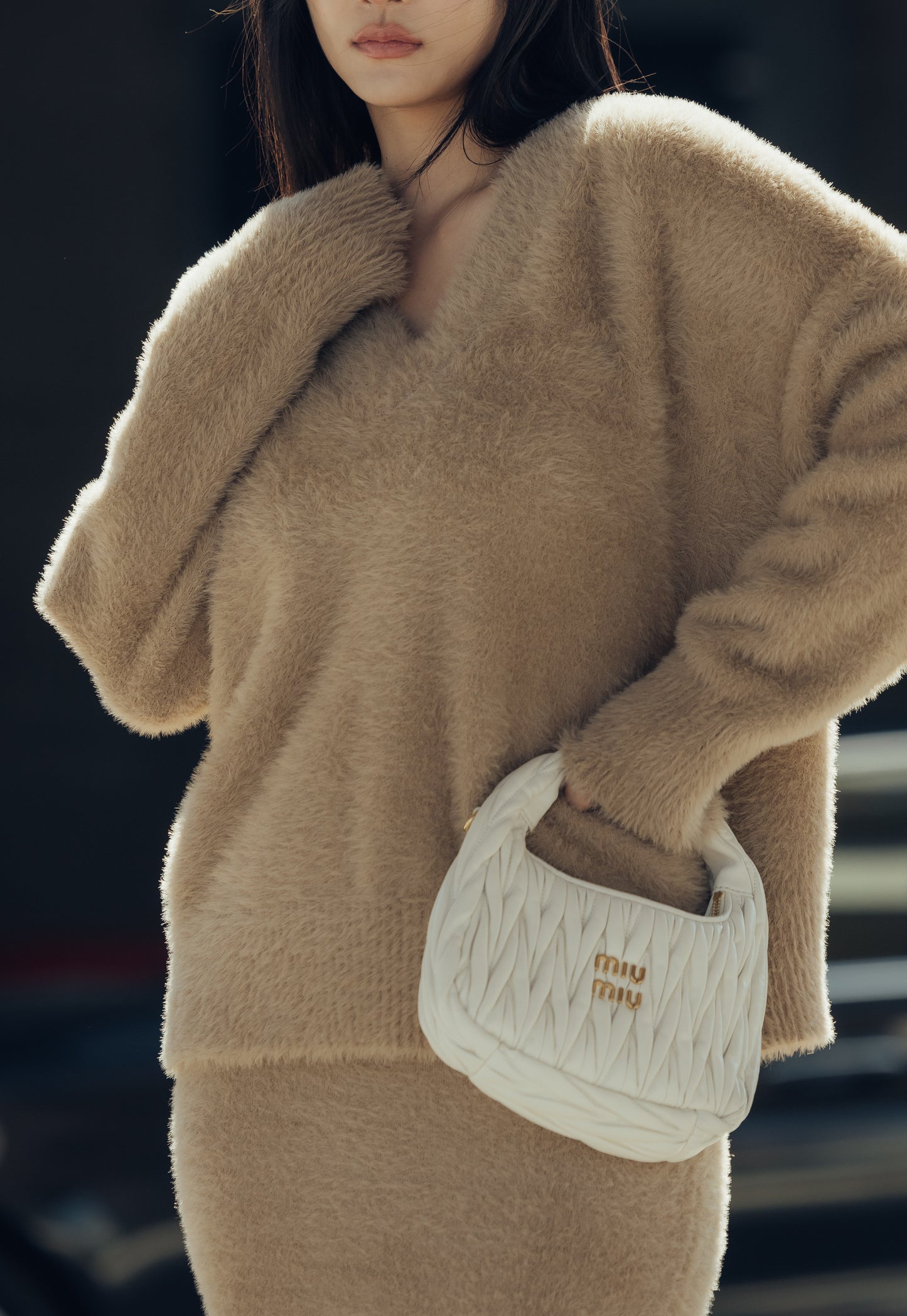Faux Fur V-Neck Sweater (水貂毛感V領毛衣) By Beigy - Milu