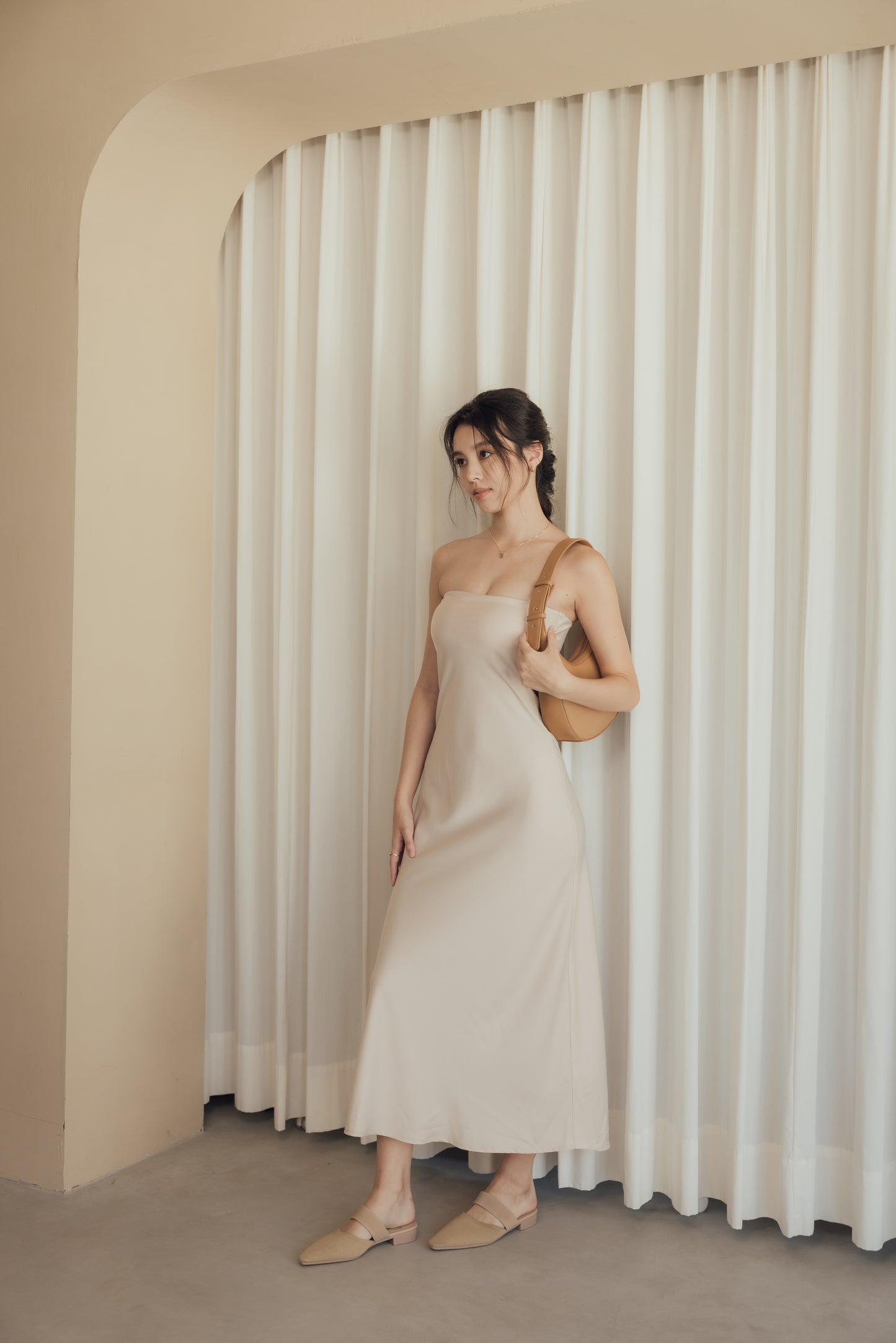 Satin Strapless Bra Dress (緞面平口) By Beigy - Milu