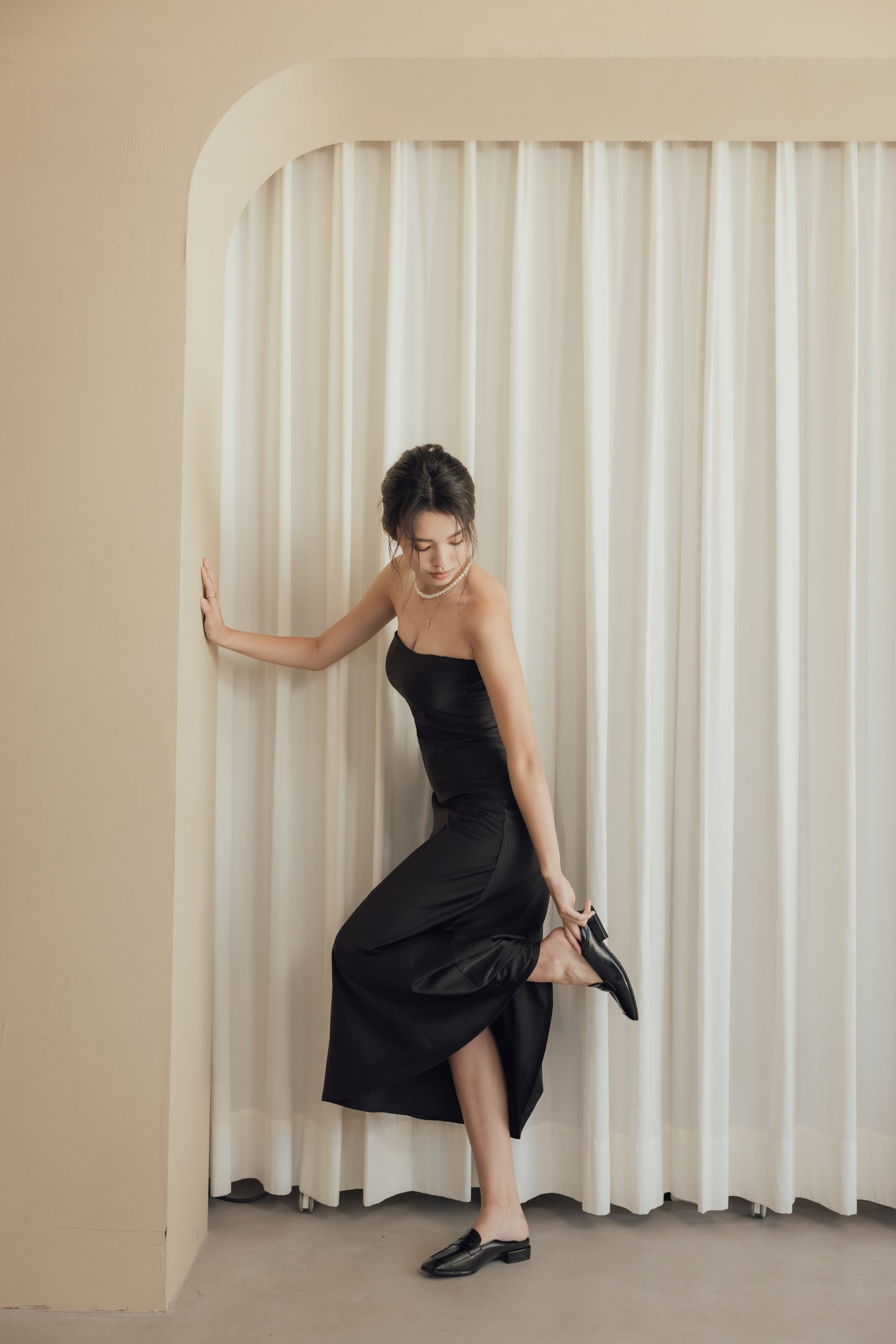 Satin Strapless Bra Dress (緞面平口) By Beigy - Milu