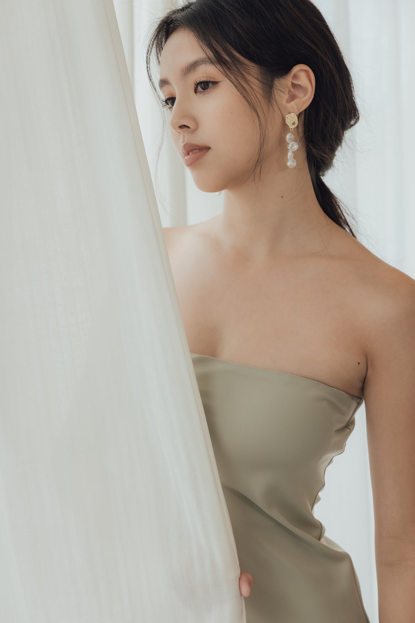 Satin Strapless Bra Dress (緞面平口) By Beigy - Milu