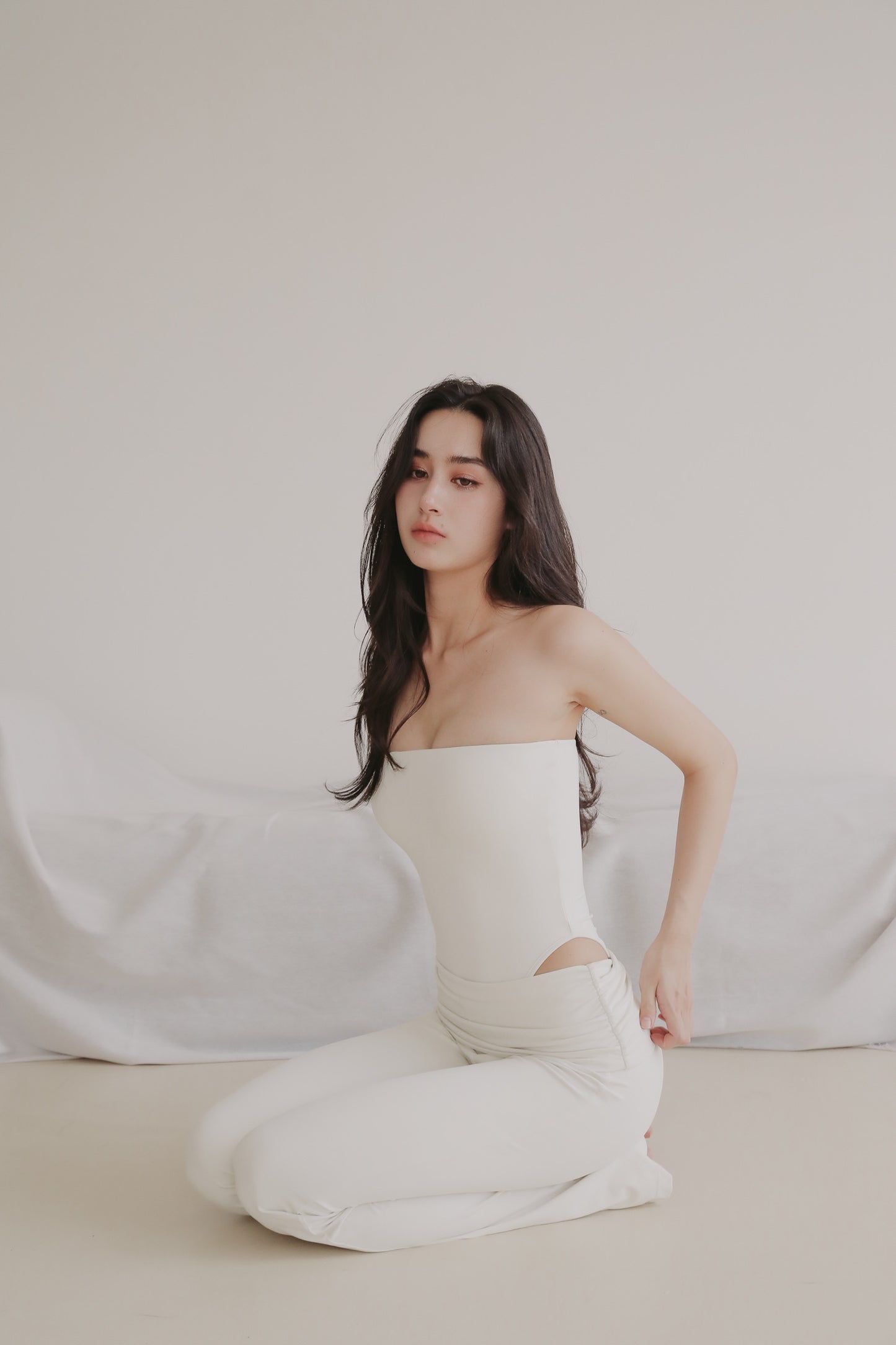 mumm Soft High Leg Bodysuit (平口高衩連體衣) By mumm - Milu
