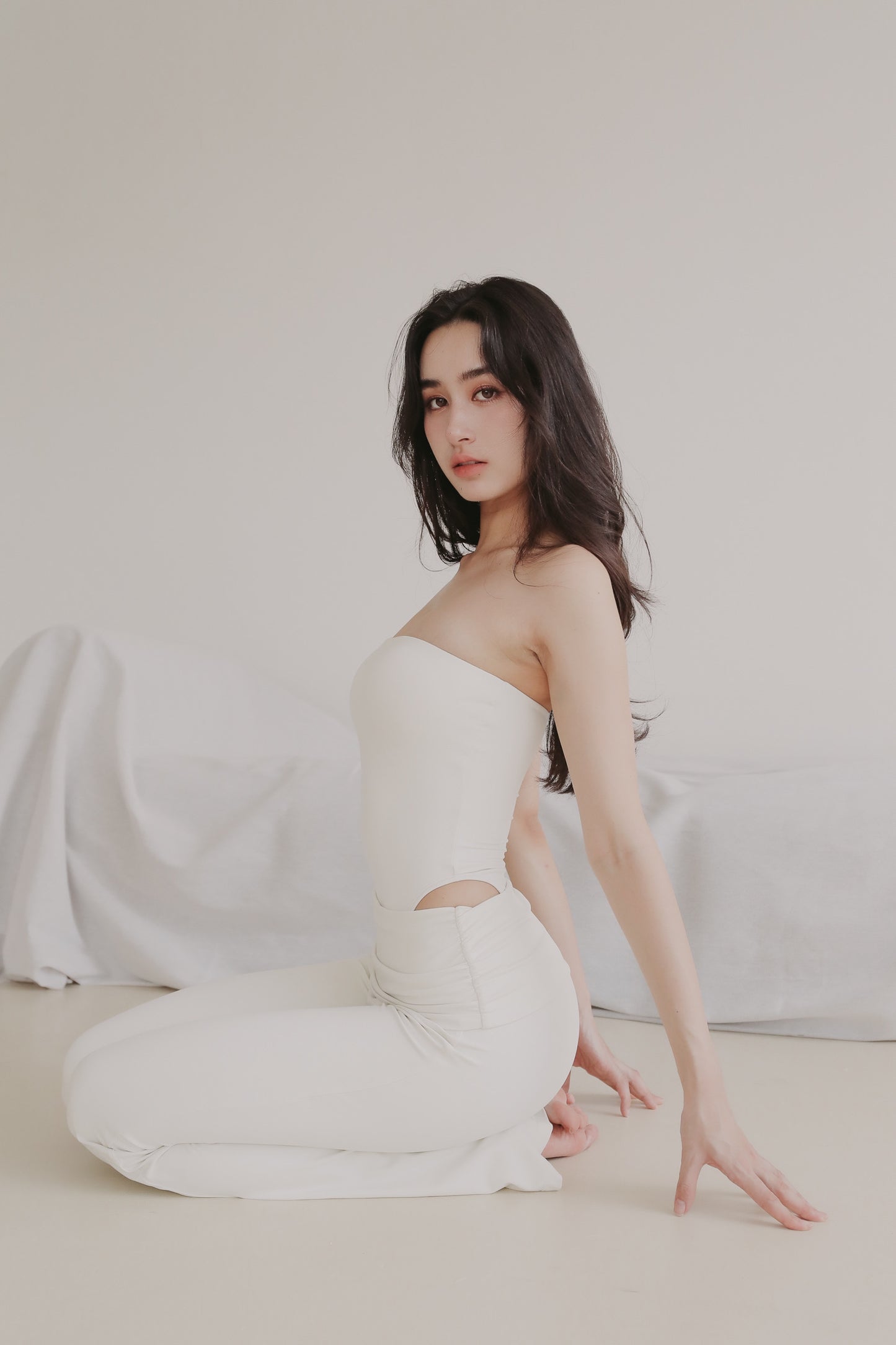 mumm Soft High Leg Bodysuit (平口高衩連體衣) By mumm - Milu