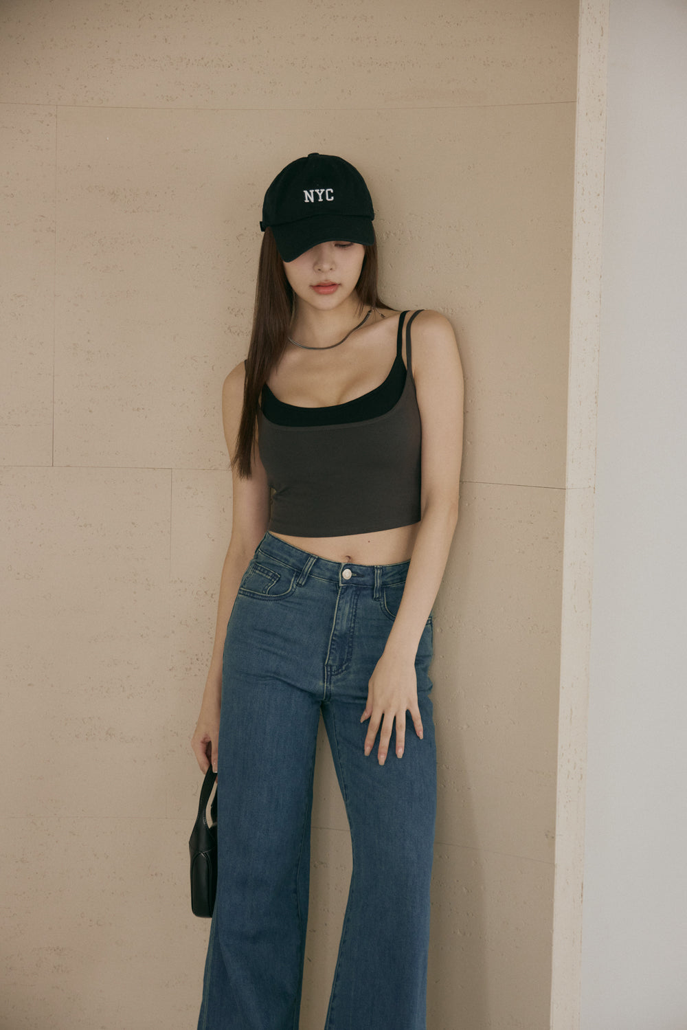 Wide Leg Straight Jeans (直筒牛仔寬褲) By Beigy - Milu