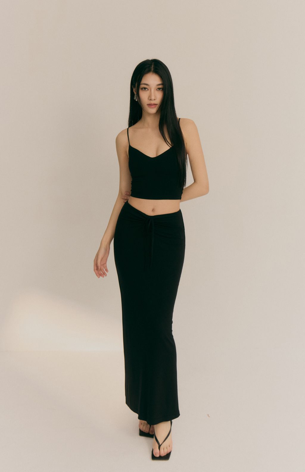 Heat++ Back Slit Long Skirt (低調辣抽繩後開衩裙) By Beigy - Milu