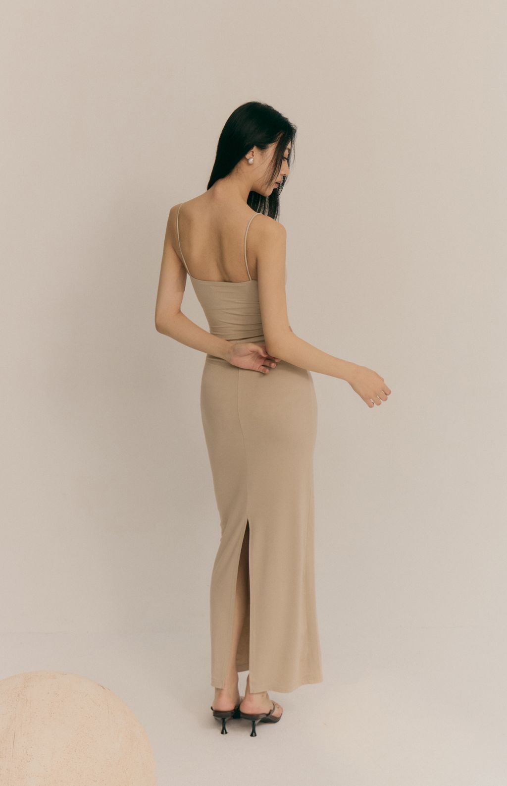 Heat++ Back Slit Long Skirt (低調辣抽繩後開衩裙) By Beigy - Milu