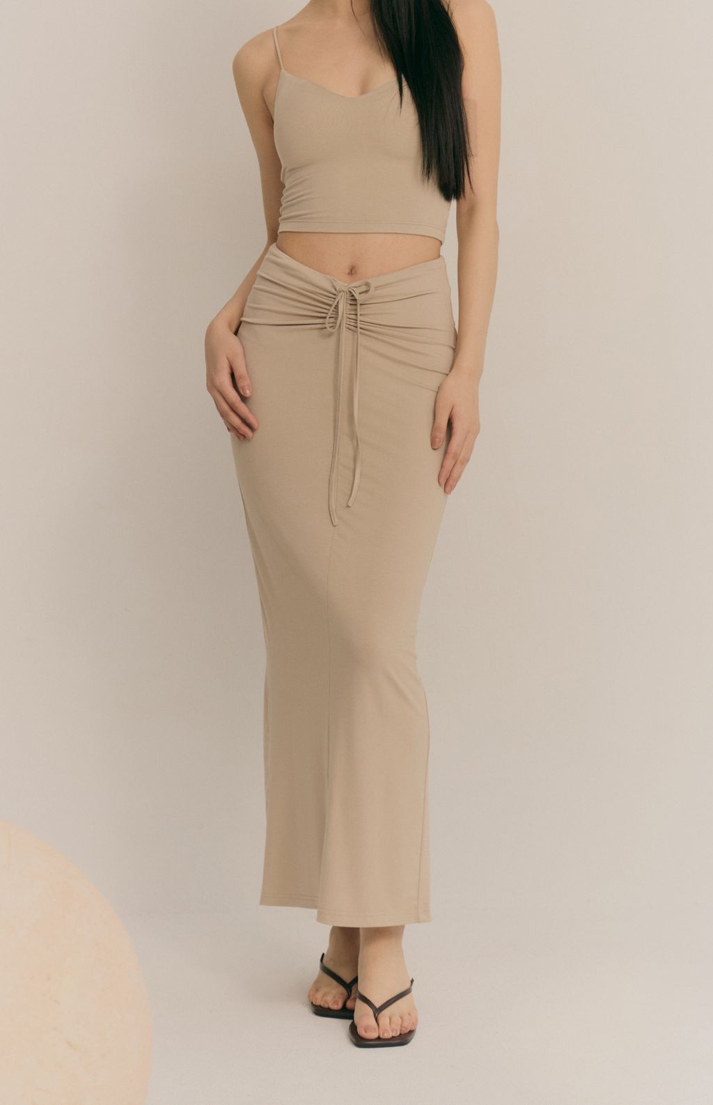 Heat++ Back Slit Long Skirt (低調辣抽繩後開衩裙) By Beigy - Milu