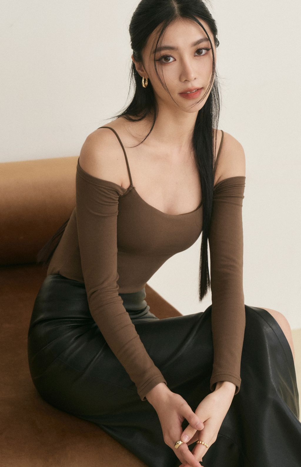 Cold Shoulder Long Sleeve Bra Top (露肩圓領長袖Bra Top) By Beigy - Milu