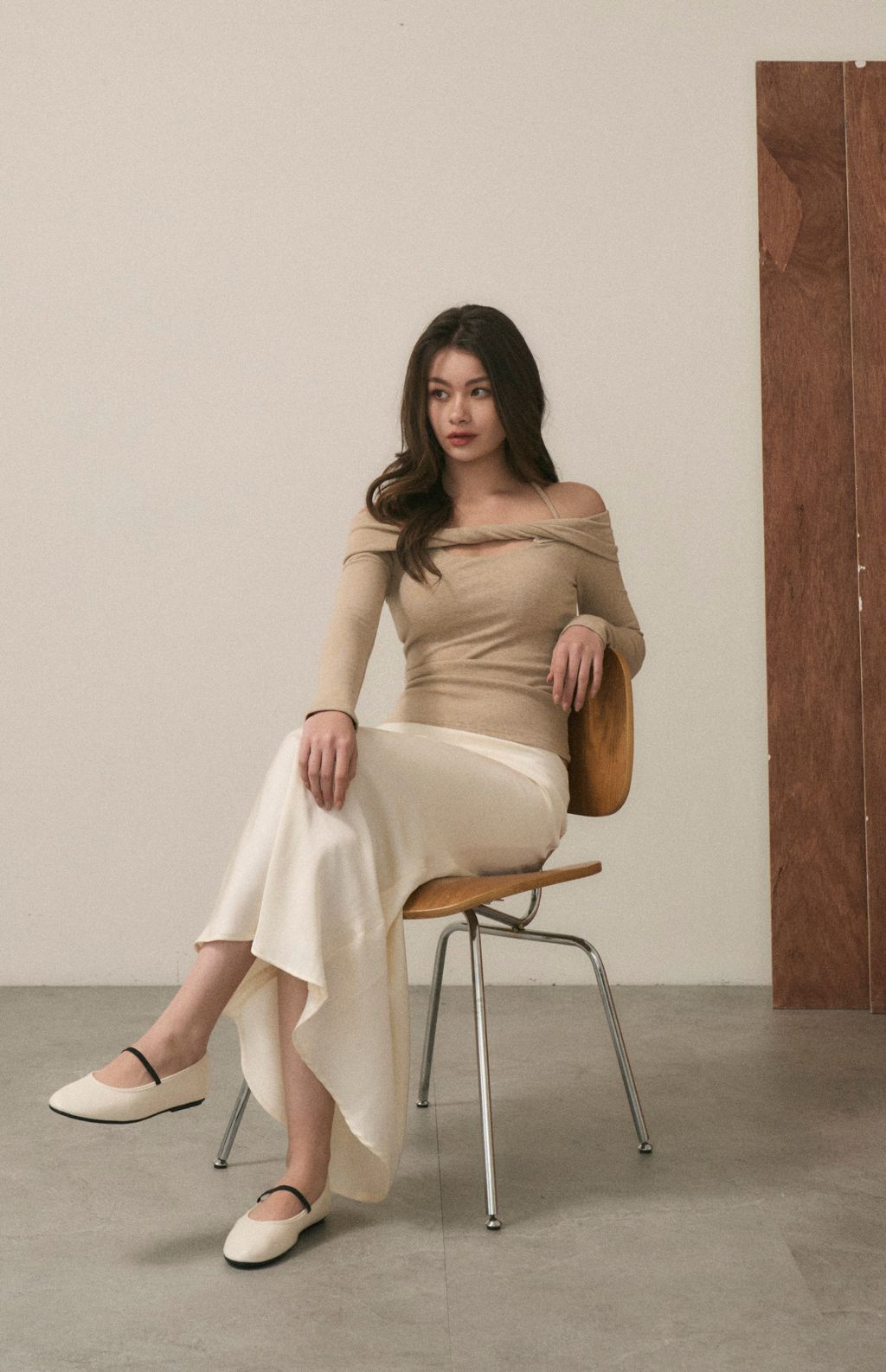 Twist Off-Shoulder Bra Top (扭結一字領綁帶Bra Top) By Beigy - Milu