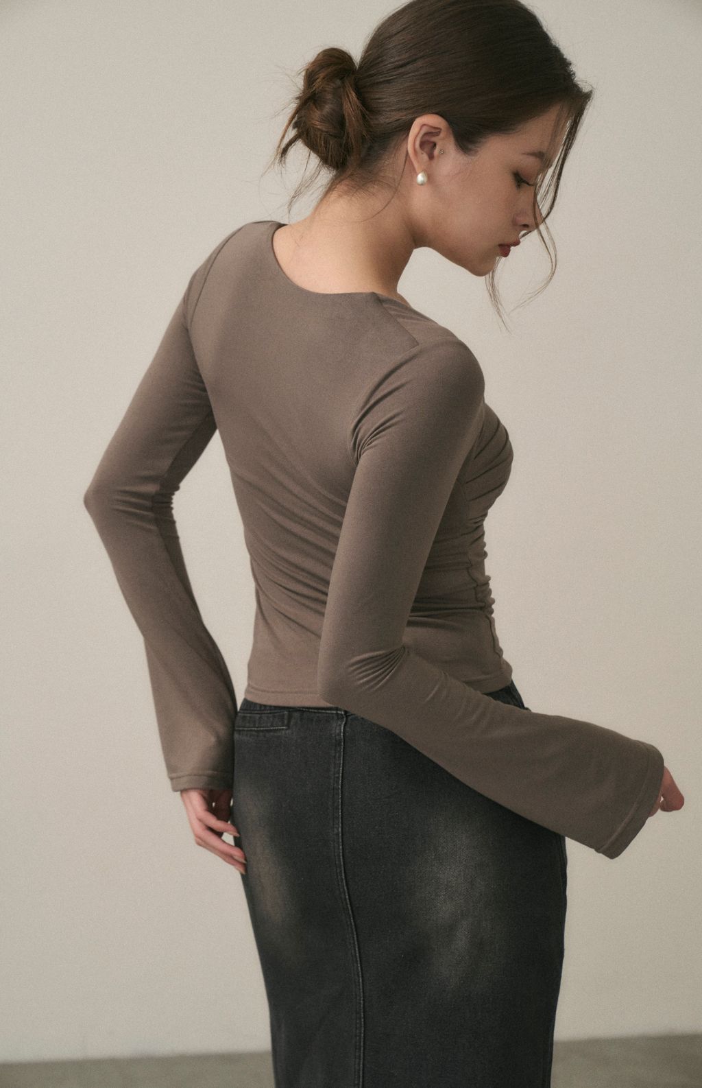 Scratched Long Sleeve Bra Top (美胸抓皺平口長袖Bra Top) By Beigy - Milu