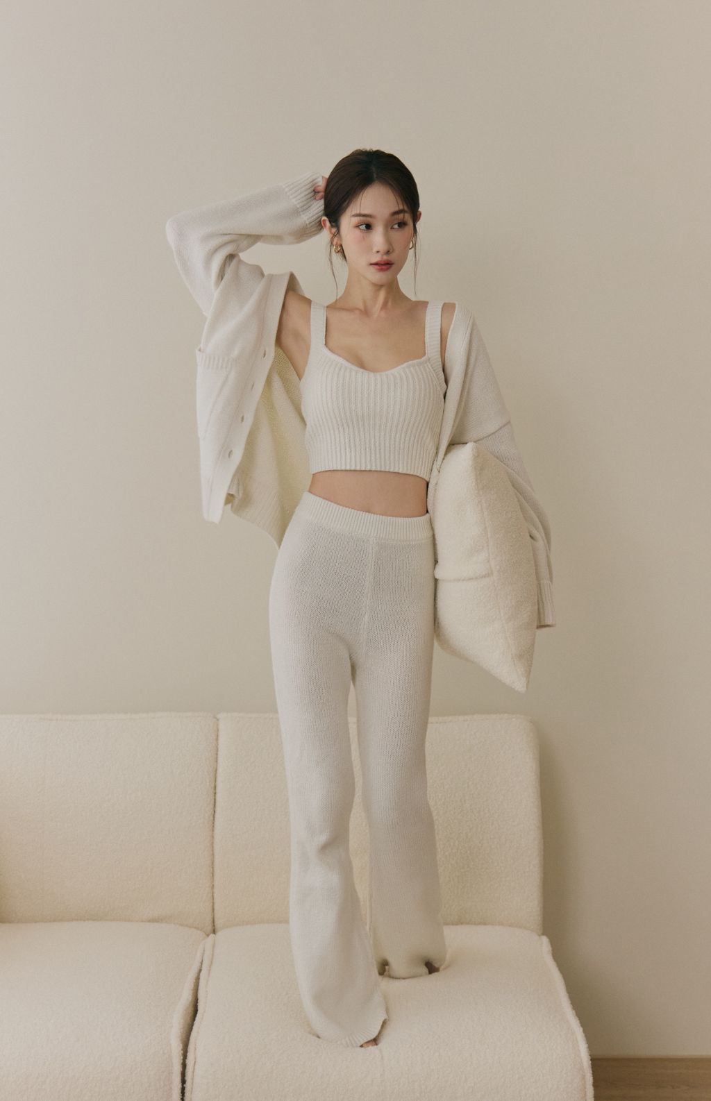 Soft Skin V-Neck Cardigan (親膚粗針V領外套) By Beigy - Milu