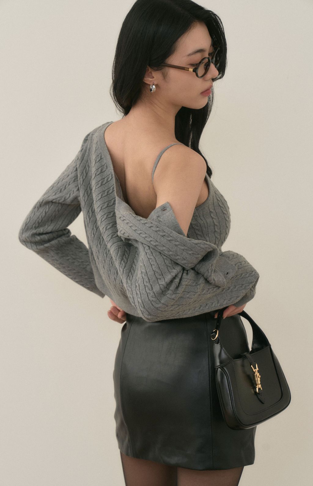Round Neck Cable Cardigan (麻花針織圓領外套) By Beigy - Milu