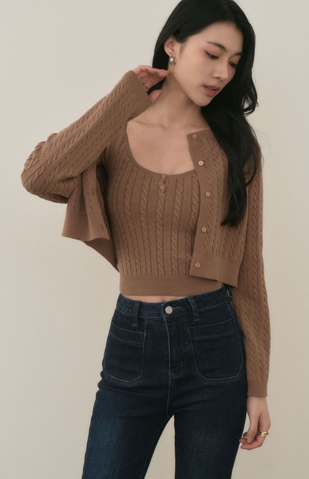 Round Neck Cable Cardigan (麻花針織圓領外套) By Beigy - Milu