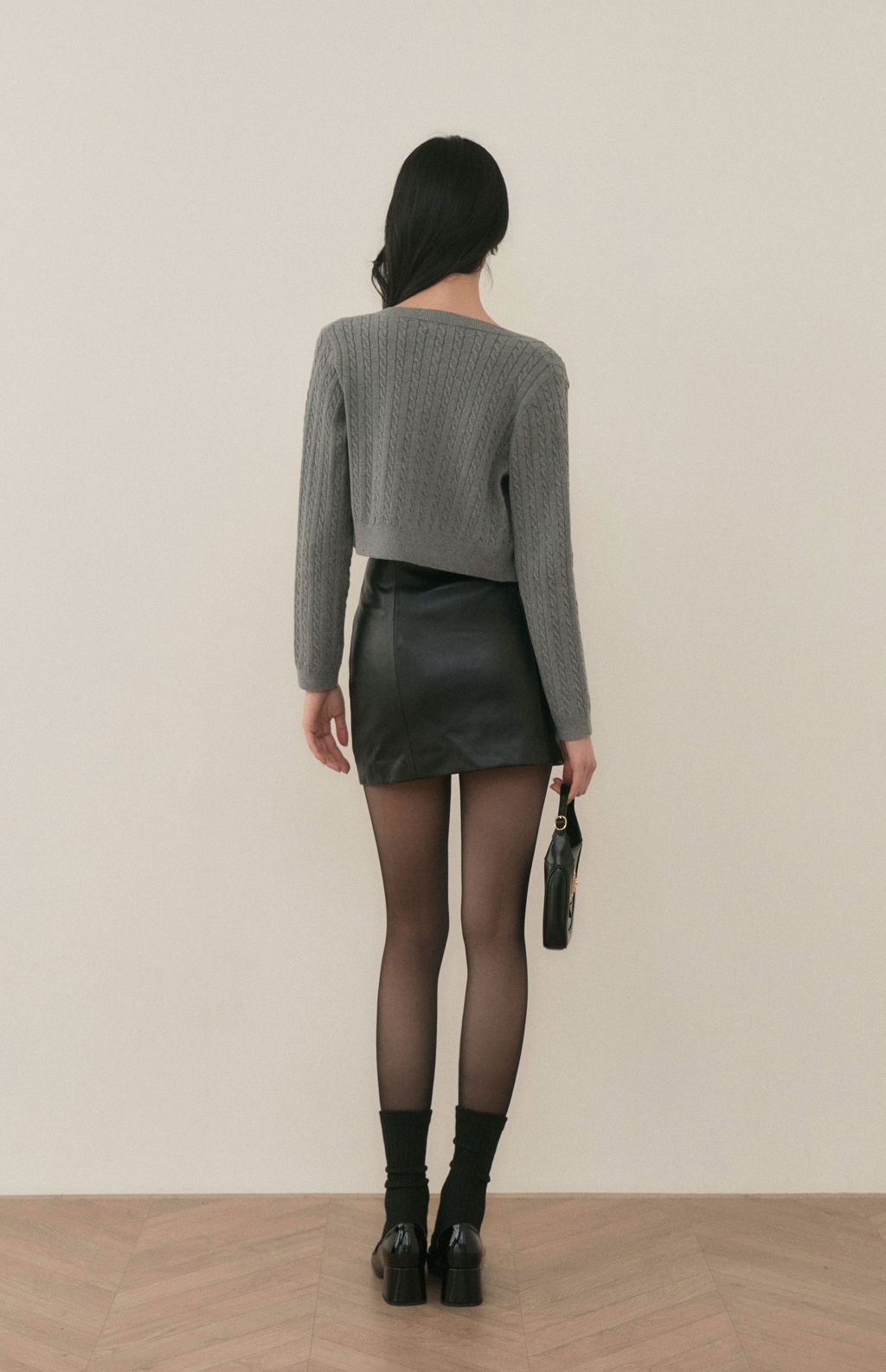 Front Slit Leather Mini Skirt (質感側開衩皮短褲裙) By Beigy - Milu