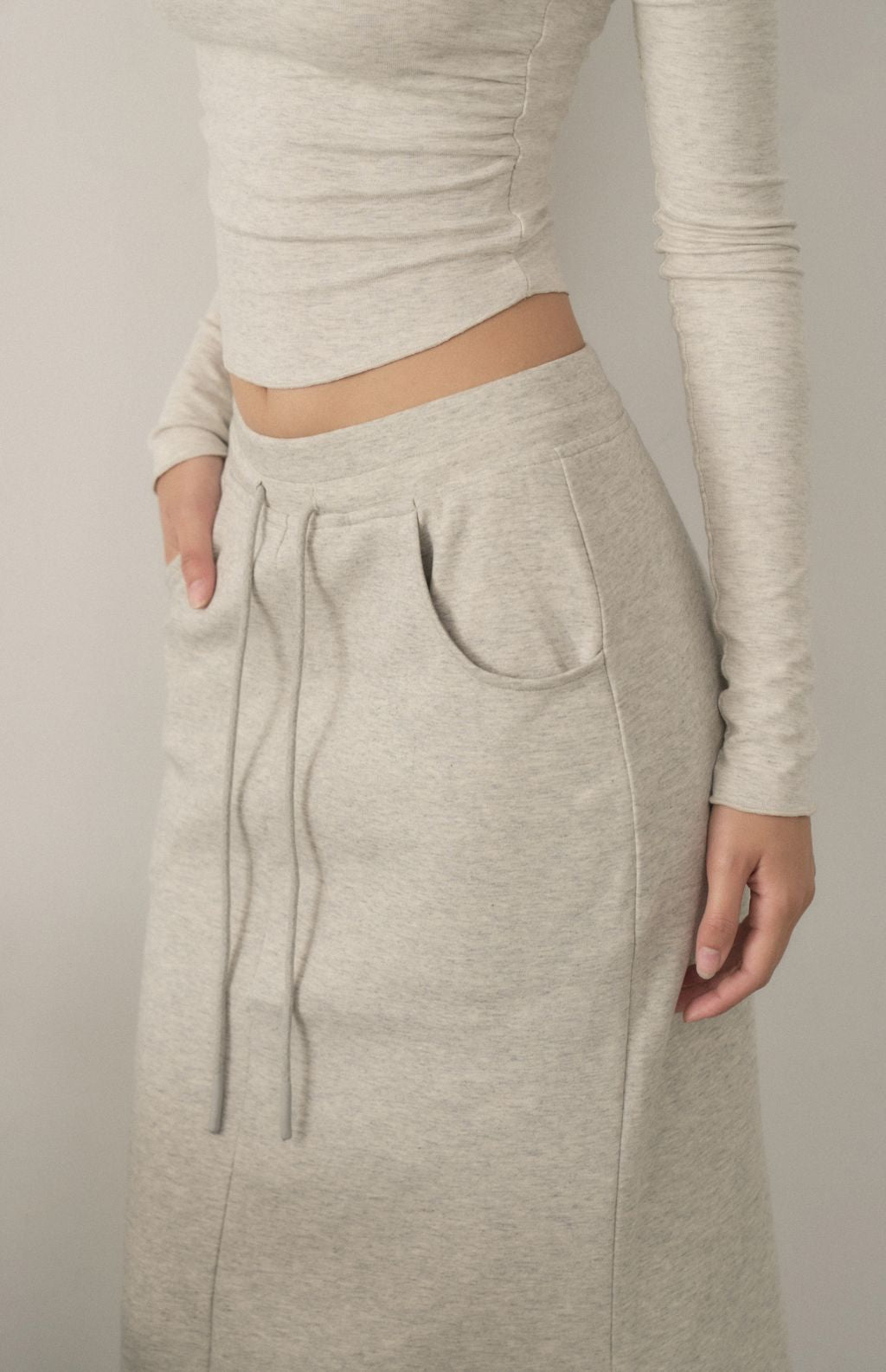 Space Cotton Back Slit Skirt<br/>後開衩魚尾太空棉裙