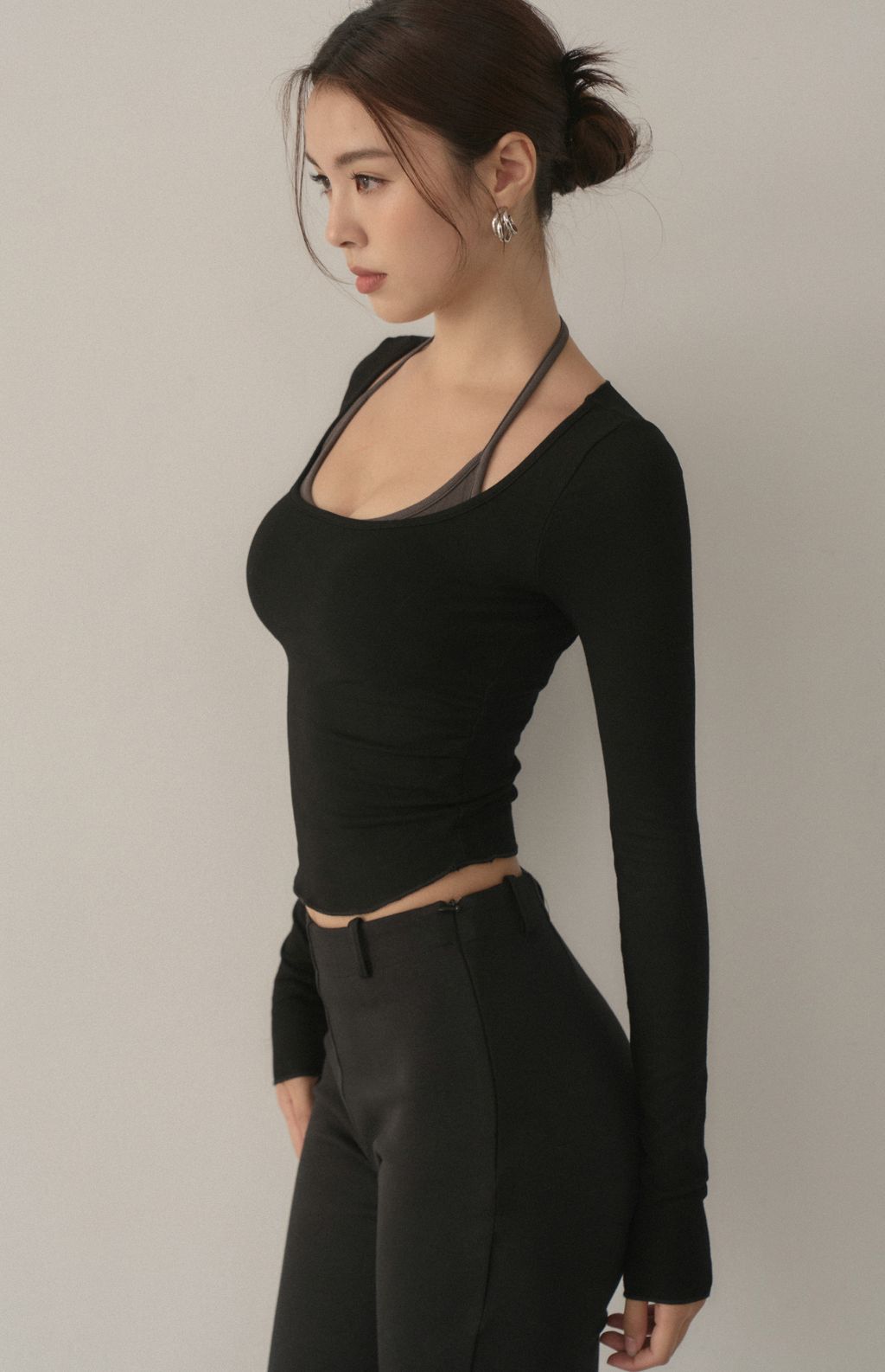 Two-Piece Halter Bra Top<br/>繞脖假兩件撞色Bra Top
