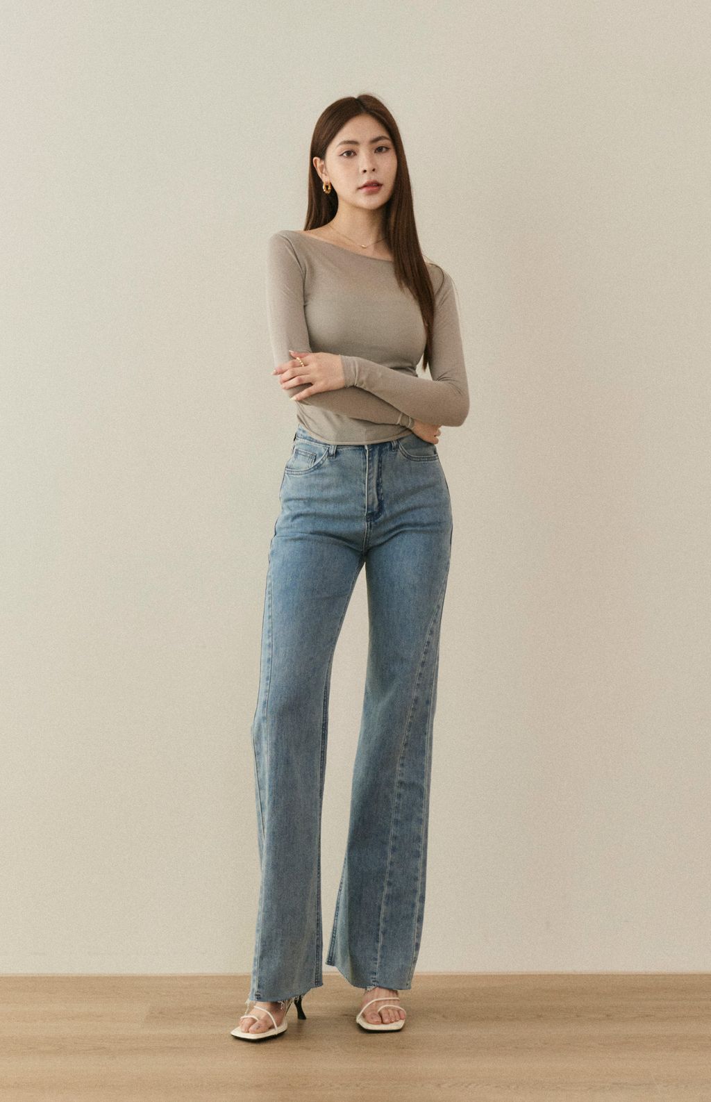 Tencel Wool Long Sleeve Top<br/>天絲透膚側抓皺上衣