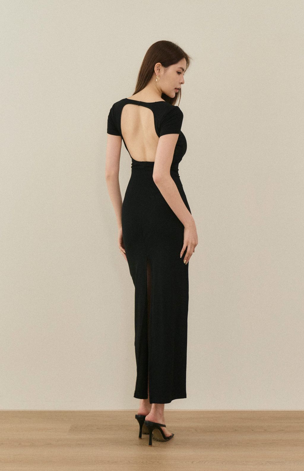 Square Neck Back Slit Bra Dress<br/>方領美背後開衩Bra Dress