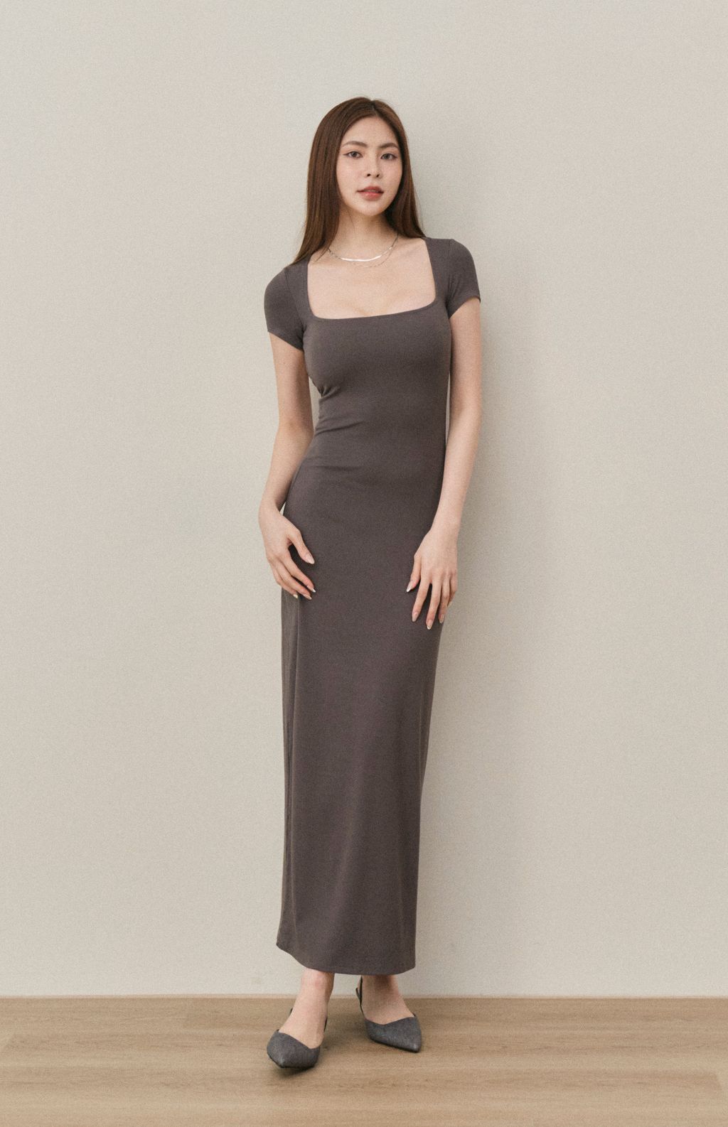 Square Neck Back Slit Bra Dress<br/>方領美背後開衩Bra Dress