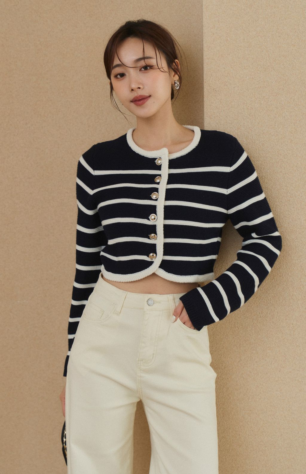 Cropped Rib Knit Cardigan<br/>法式圓襬包邊針織外套