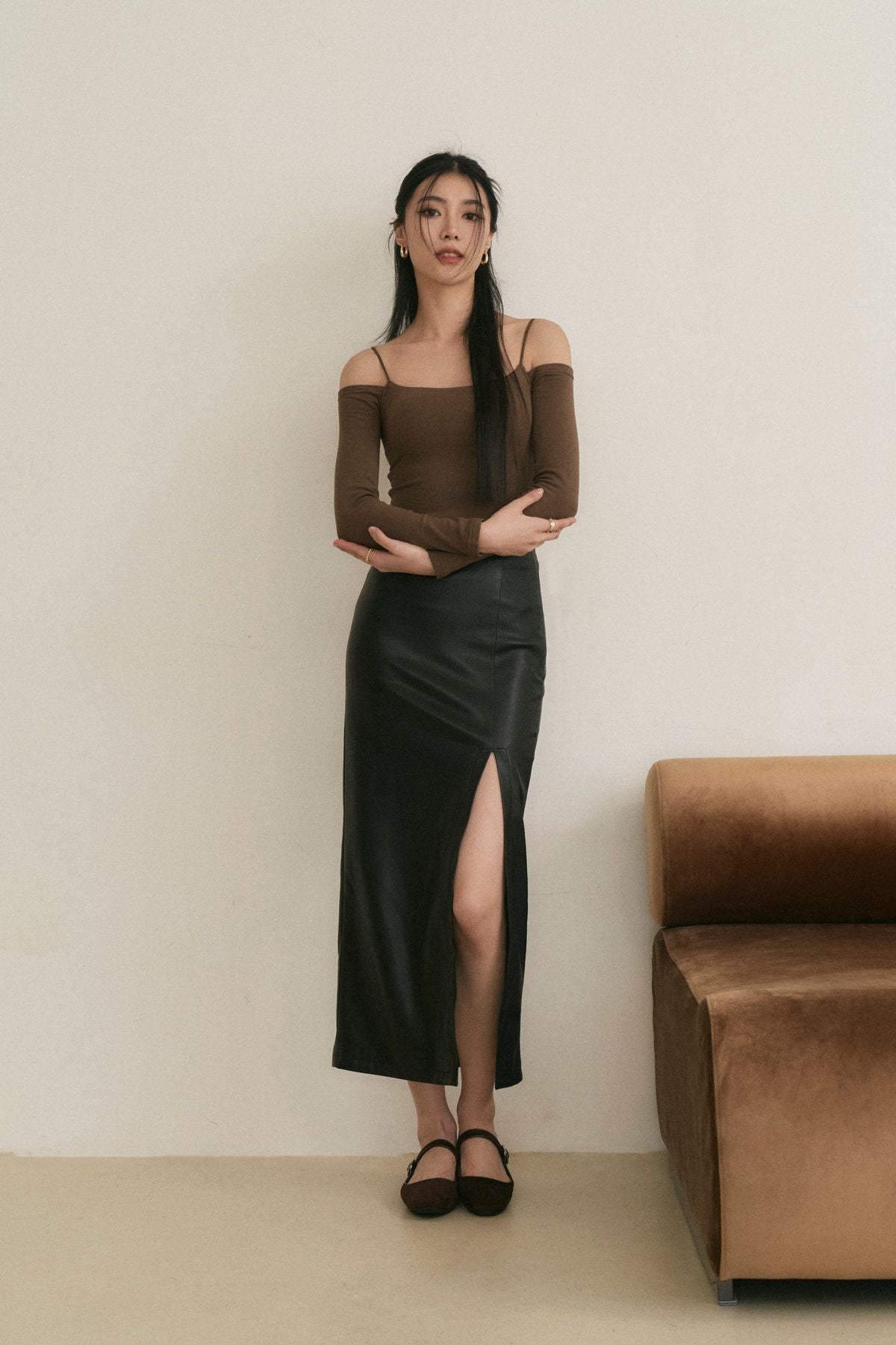 Cold Shoulder Long Sleeve Bra Top (露肩圓領長袖Bra Top) By Beigy - Milu