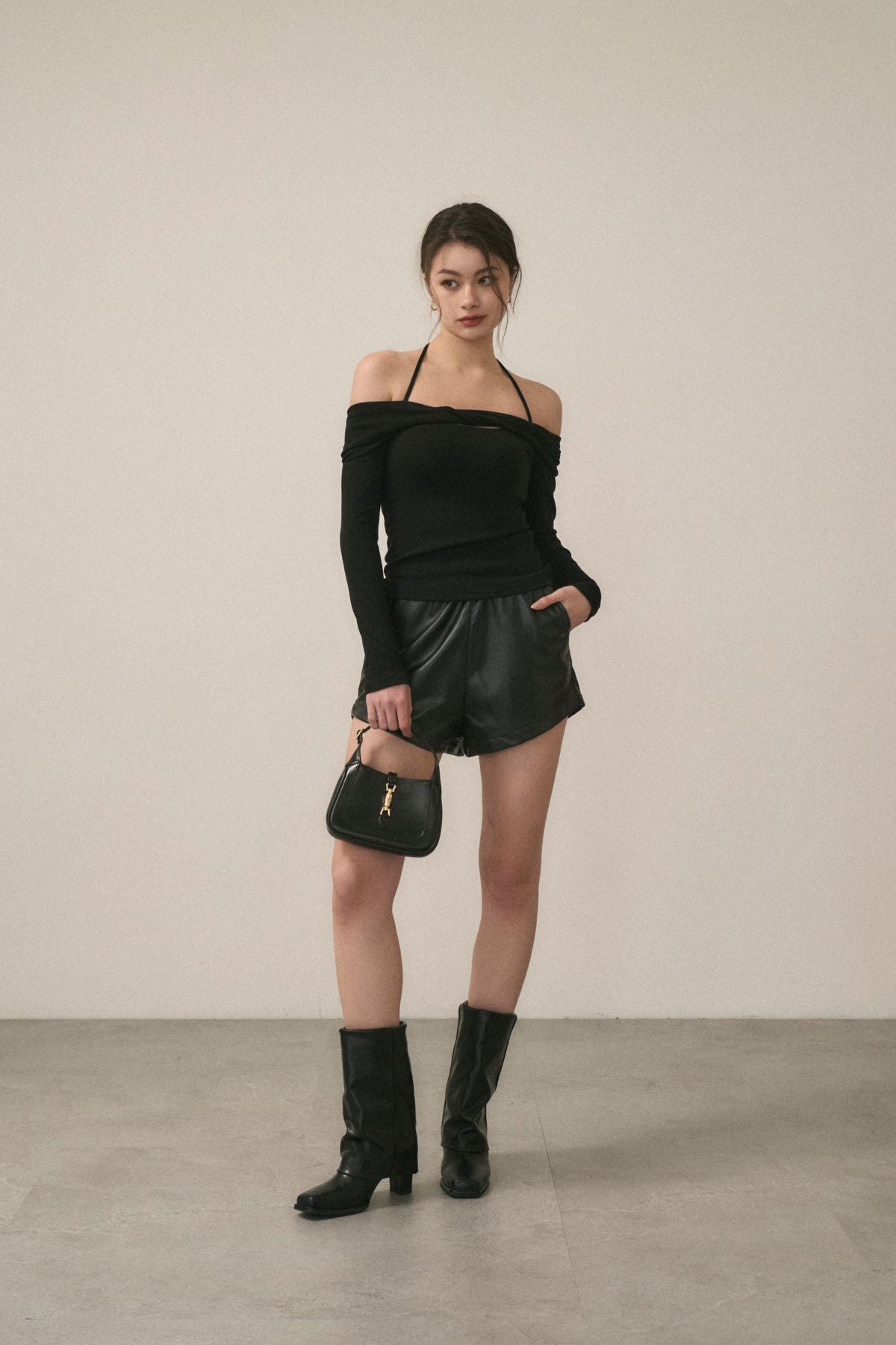 Twist Off-Shoulder Bra Top (扭結一字領綁帶Bra Top) By Beigy - Milu