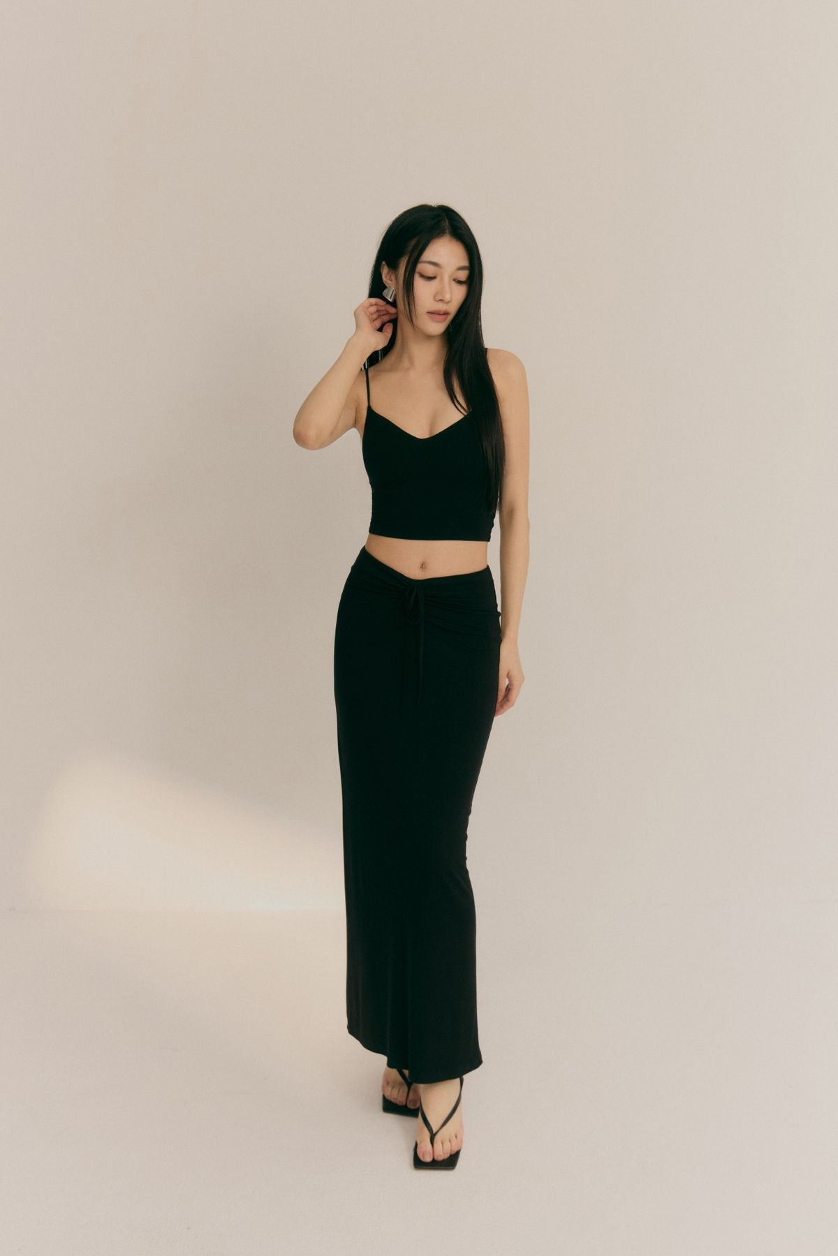 Heat++ Back Slit Long Skirt (低調辣抽繩後開衩裙) By Beigy - Milu