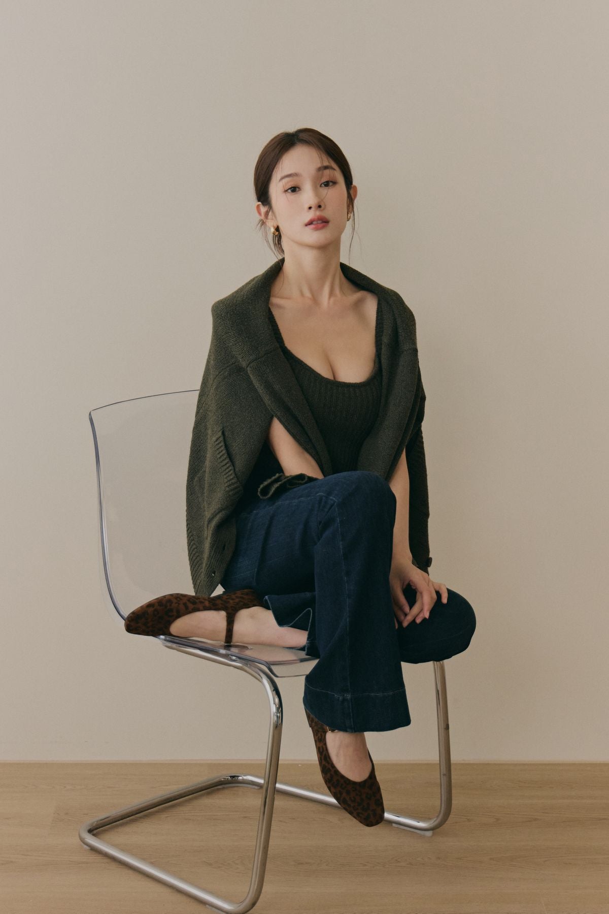Soft Skin V-Neck Cardigan (親膚粗針V領外套) By Beigy - Milu