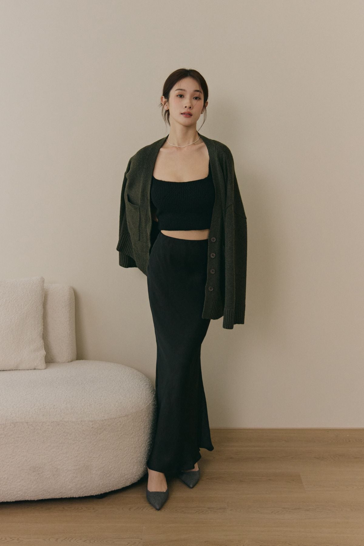 Soft Skin V-Neck Cardigan (親膚粗針V領外套) By Beigy - Milu