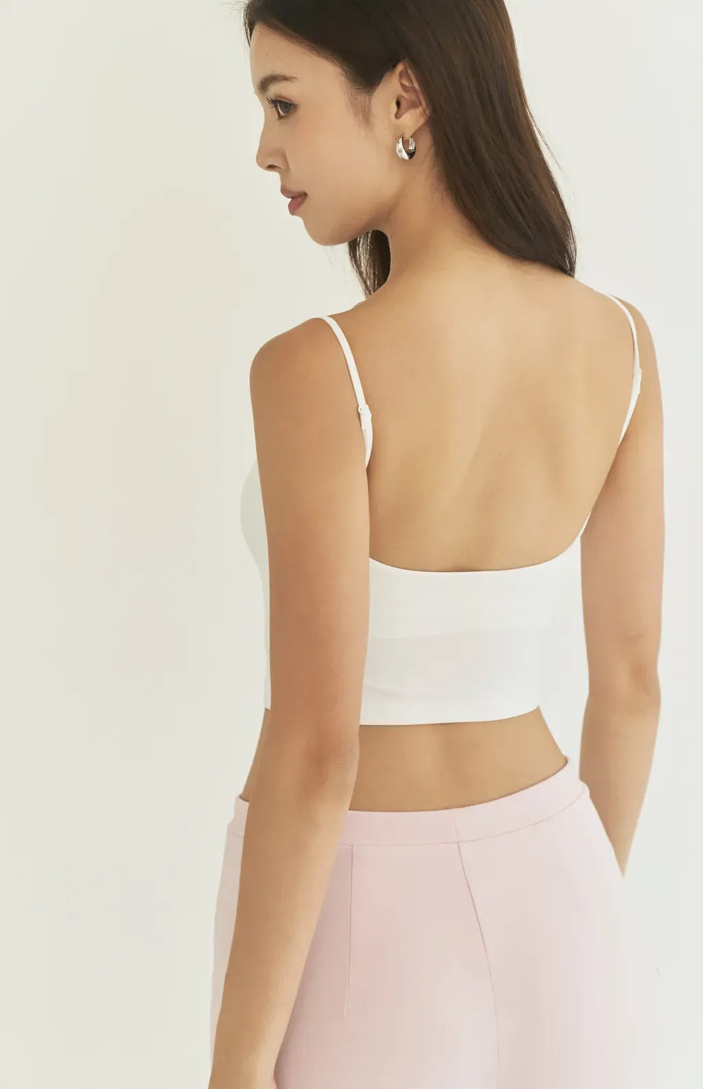 (預購) Sun Care Cooling Cut Out Bra Top<br/>UPF50+ 涼感防曬細肩挖背Bra Top By Beigy - Milu