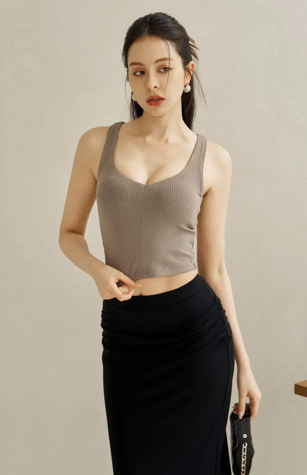 Rib Knit V-Neck Bra Top<br/>坑條V領美胸Bra Top