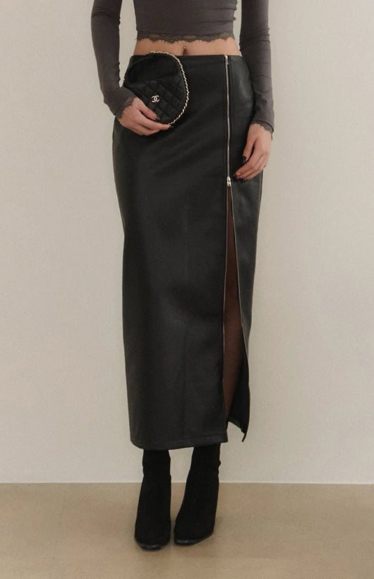 (最後現貨) Leather Maxi Skirt With Side Metal Zipper<br/>金屬側拉鍊皮革長裙