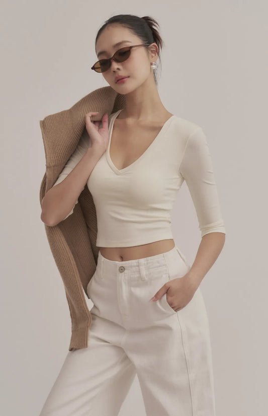 Ribbed V-Neck 3/4 Sleeve Crop Bra Top<br/>柔彈羅紋V領七分袖Bra Top