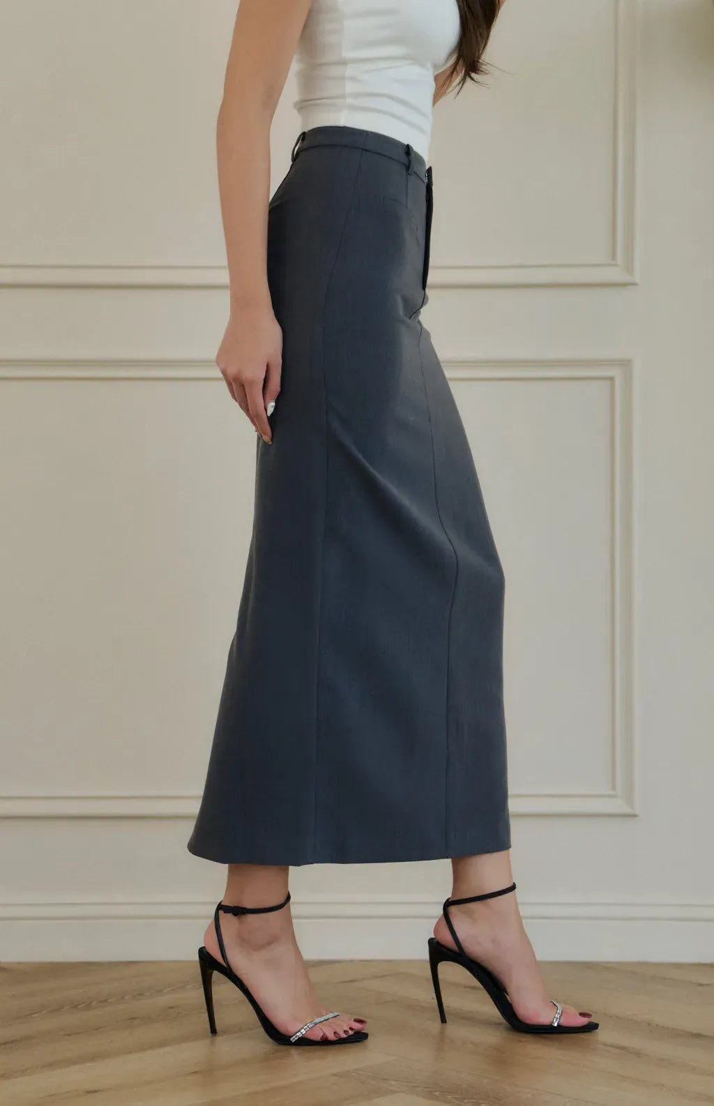 Back Slit Long Tailored Skirt <br/>後開衩西裝長裙